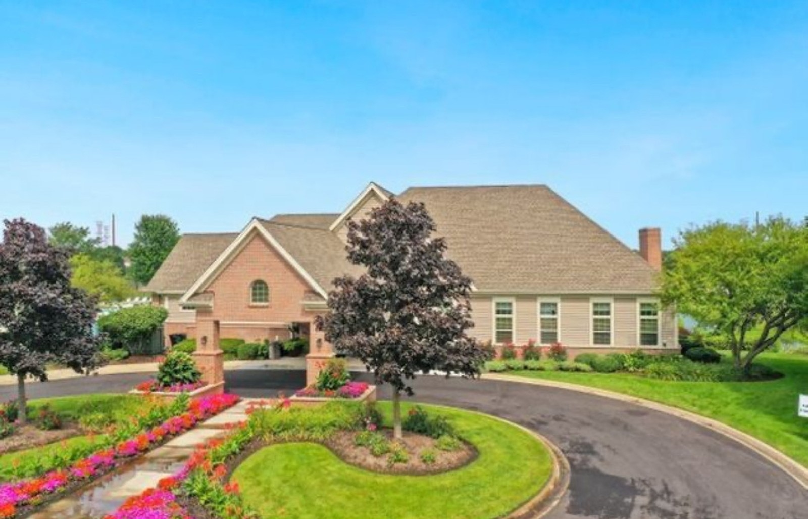 1811 Prairie Ridge Drive, Plainfield, IL 60586