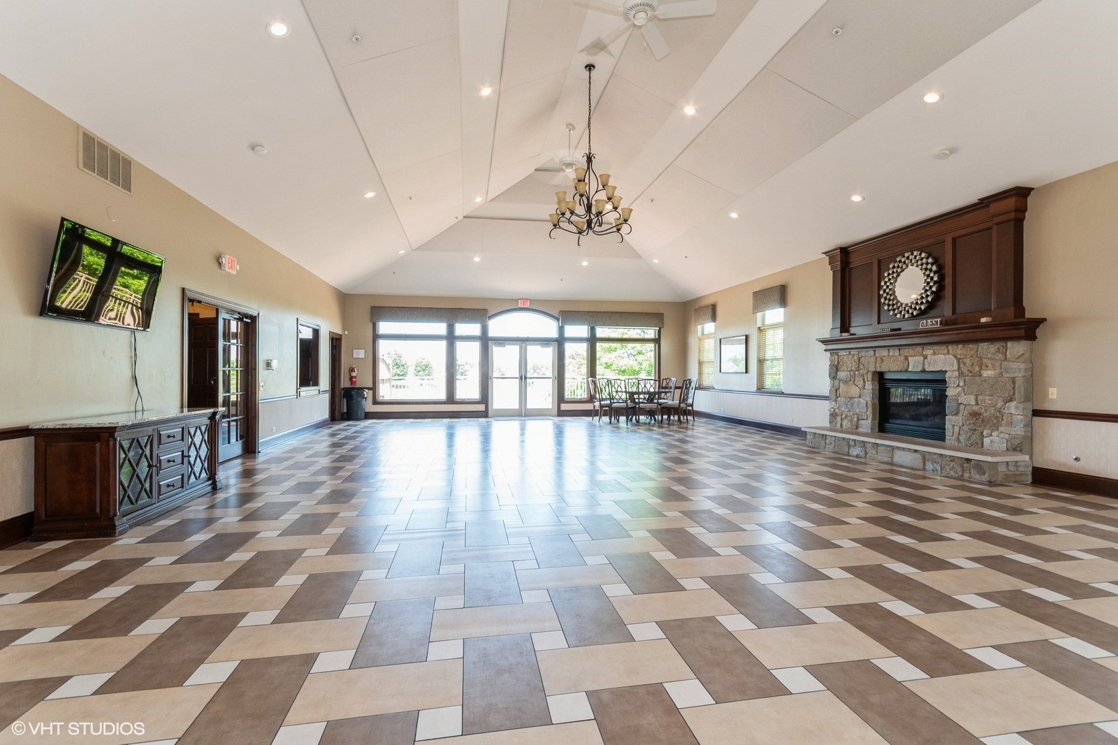 1811 Prairie Ridge Drive, Plainfield, IL 60586