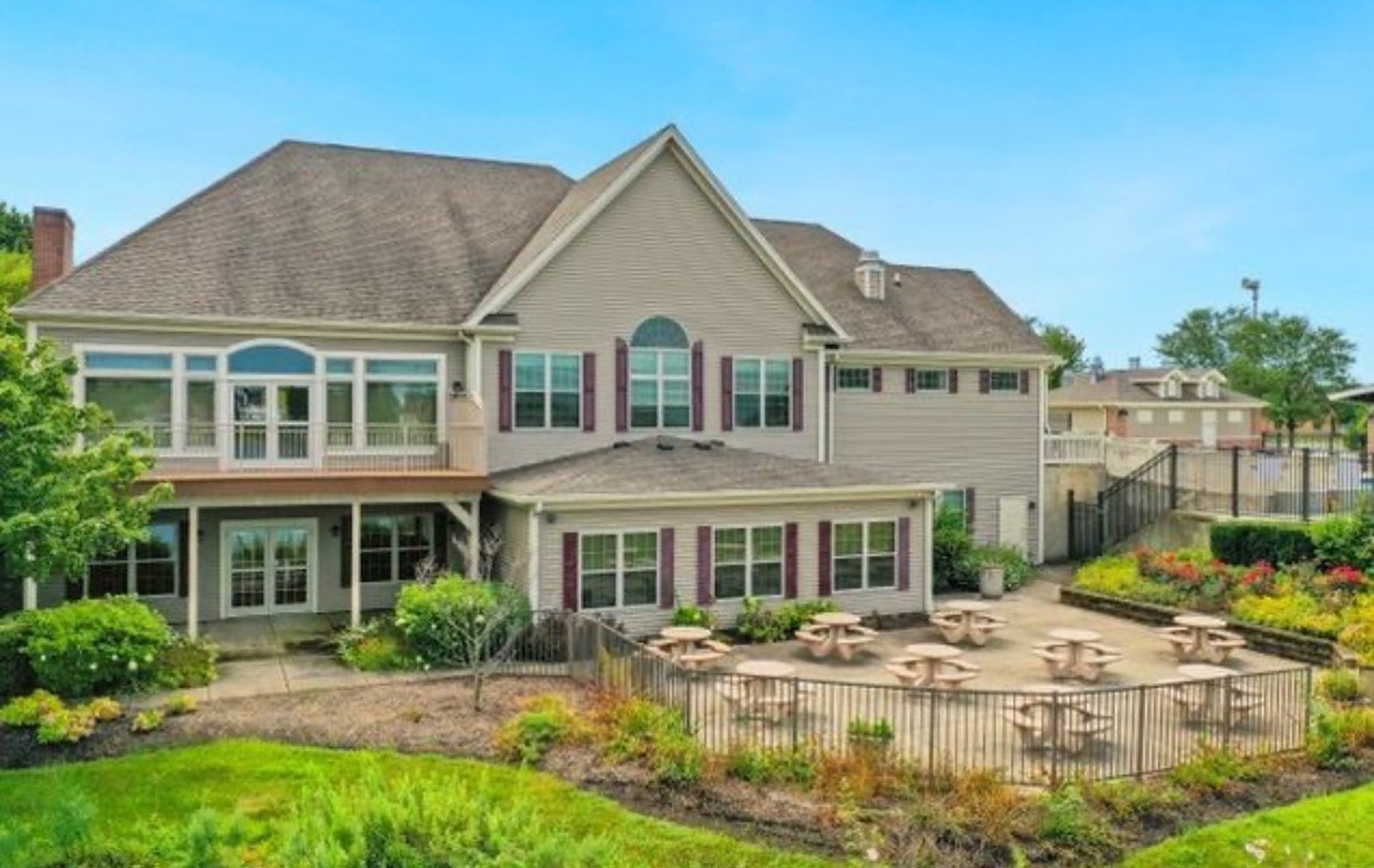 1811 Prairie Ridge Drive, Plainfield, IL 60586