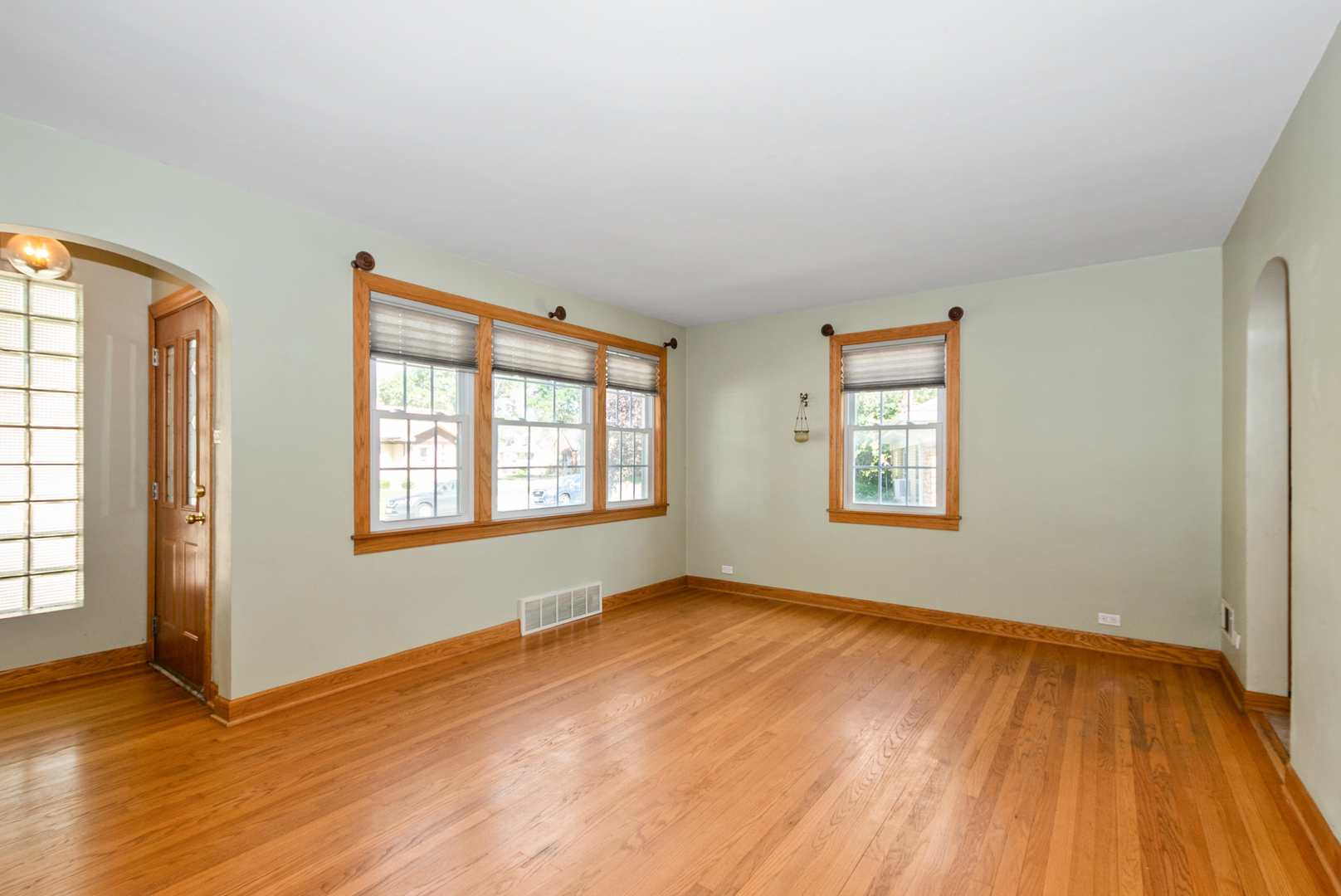 3909 W 104th Street, Chicago, IL 60655