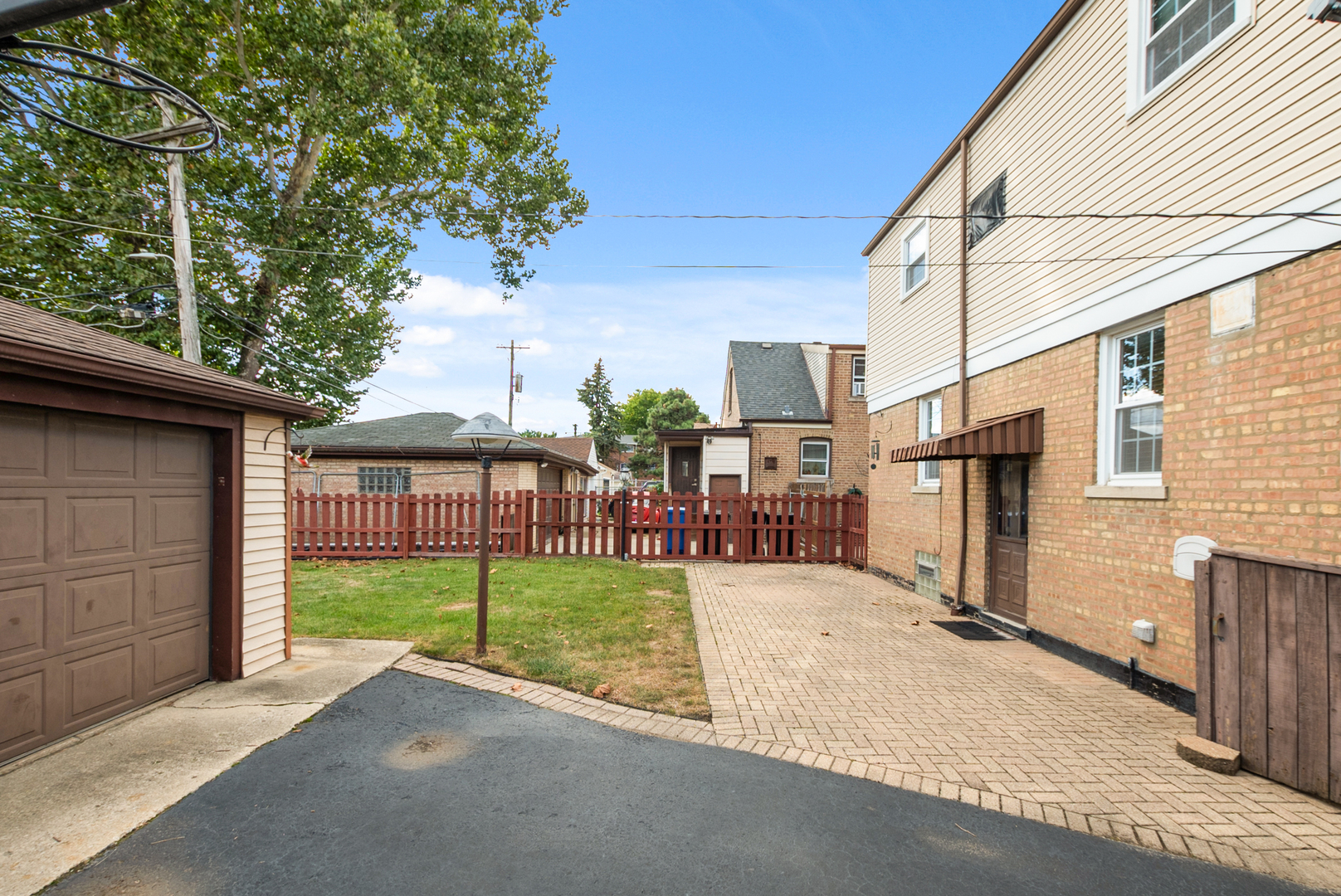 3909 W 104th Street, Chicago, IL 60655