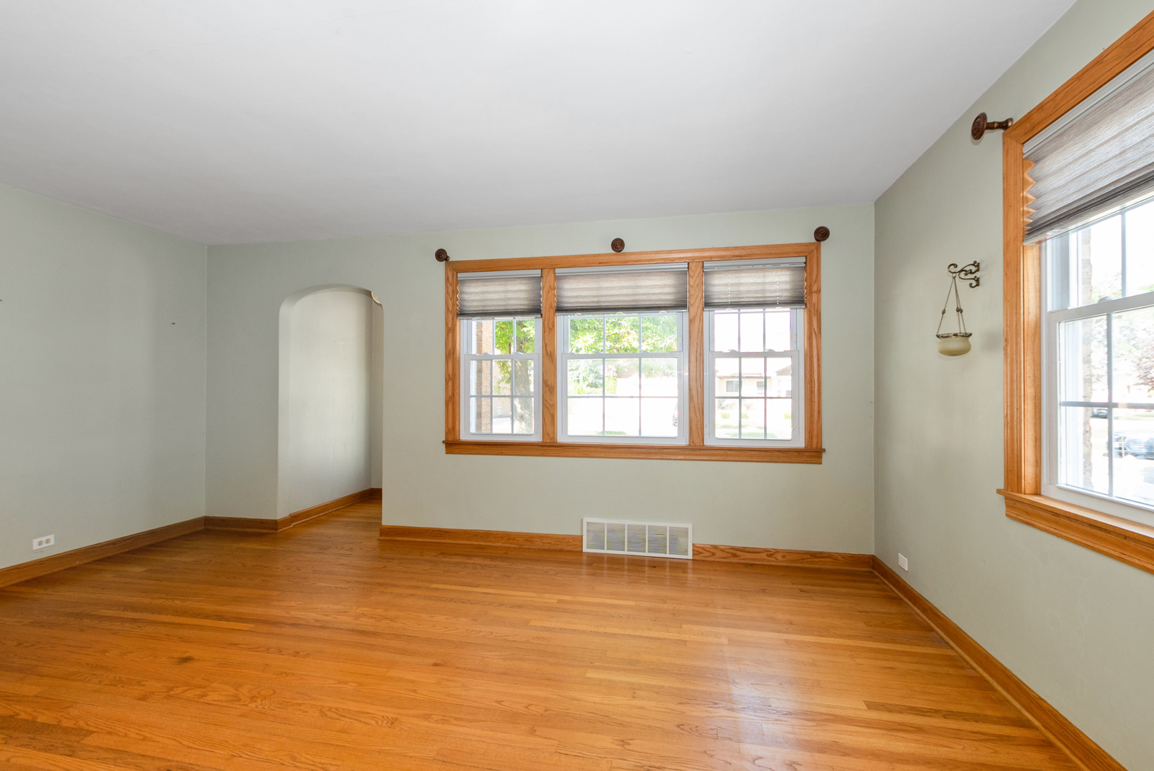 3909 W 104th Street, Chicago, IL 60655