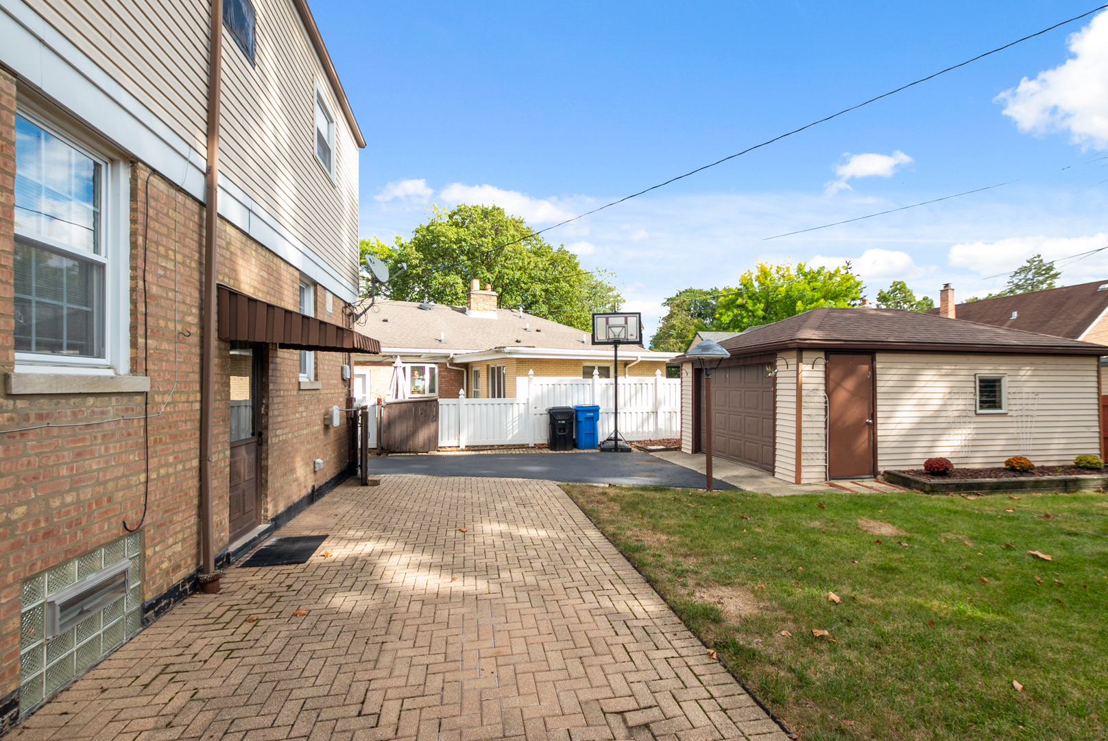 3909 W 104th Street, Chicago, IL 60655