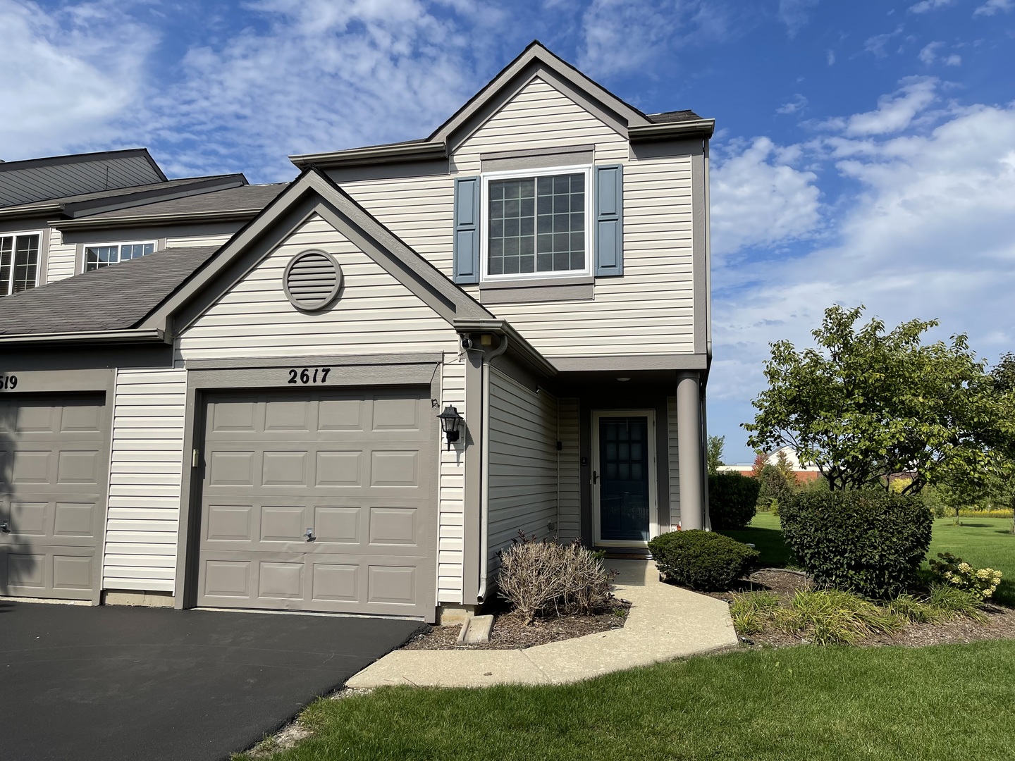 2617 CARROLWOOD Road #2617, Naperville, IL 60540