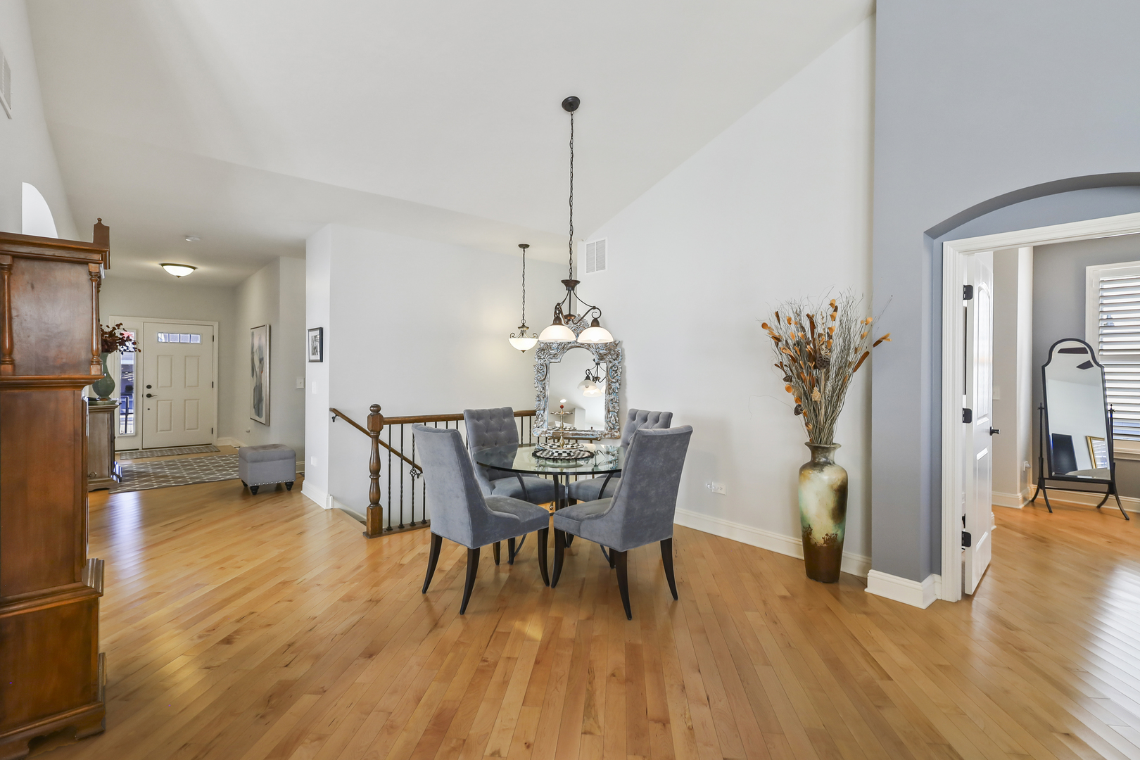 2628 Drexel Drive, Naperville, IL 60564