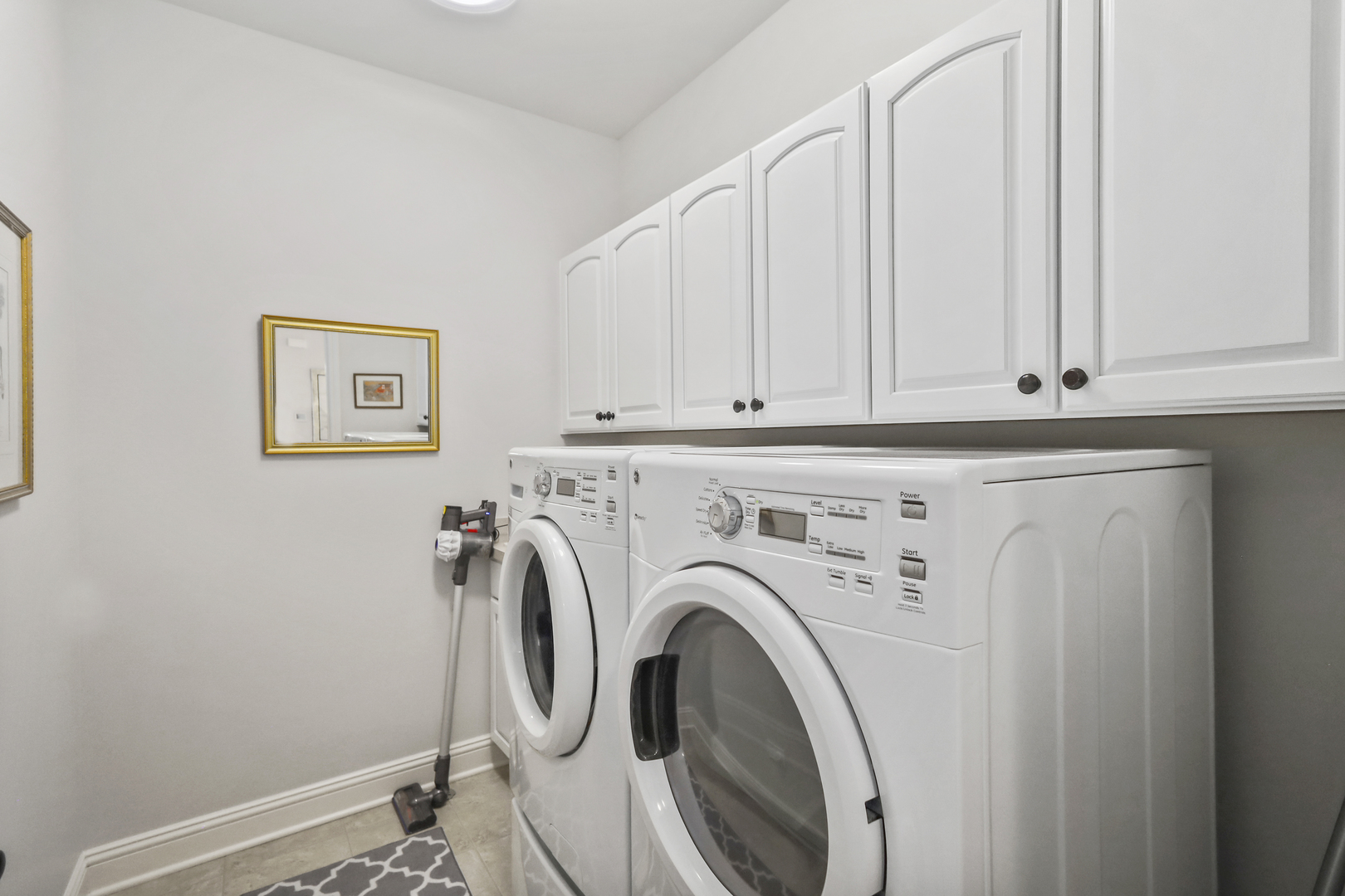 2628 Drexel Drive, Naperville, IL 60564