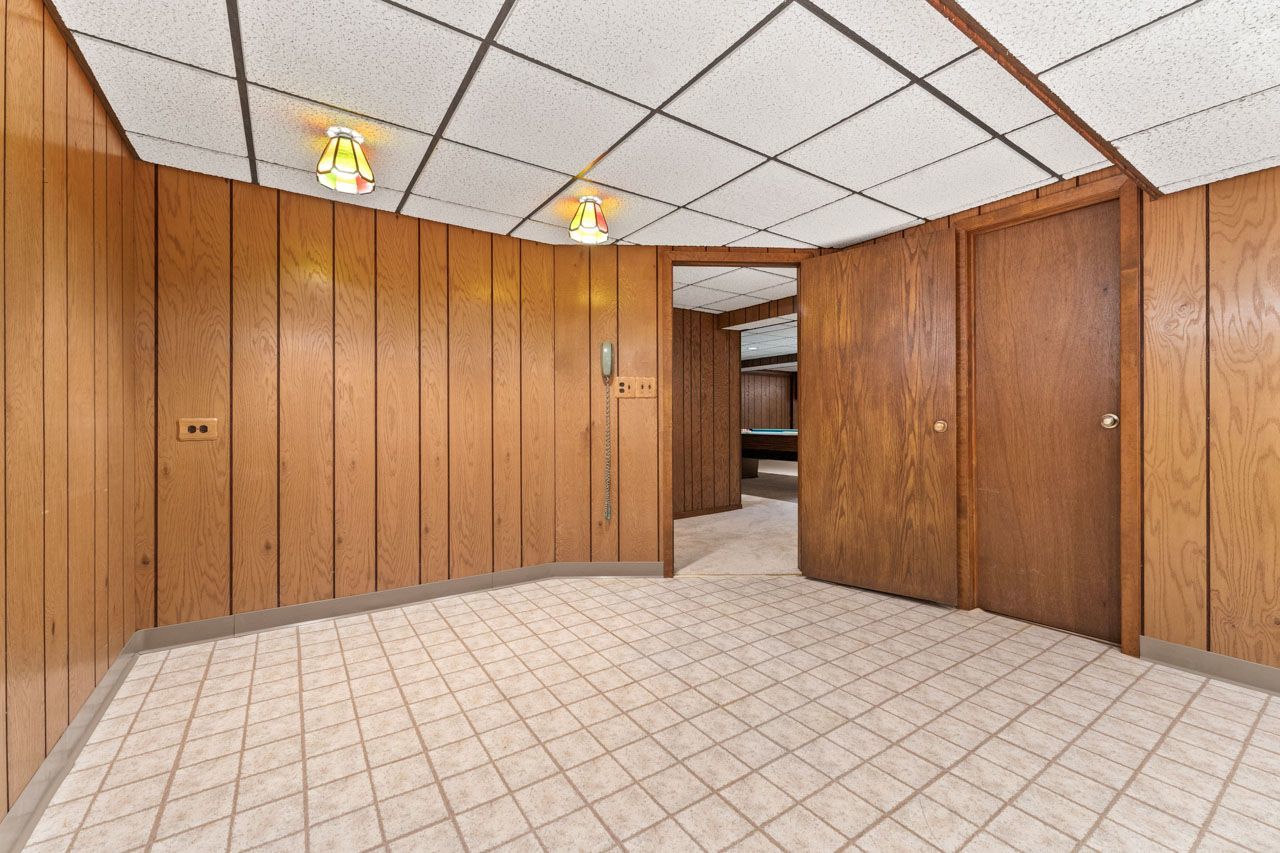 1512 N Oneida Lane, Mount Prospect, IL 60056