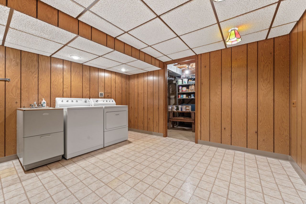 1512 N Oneida Lane, Mount Prospect, IL 60056