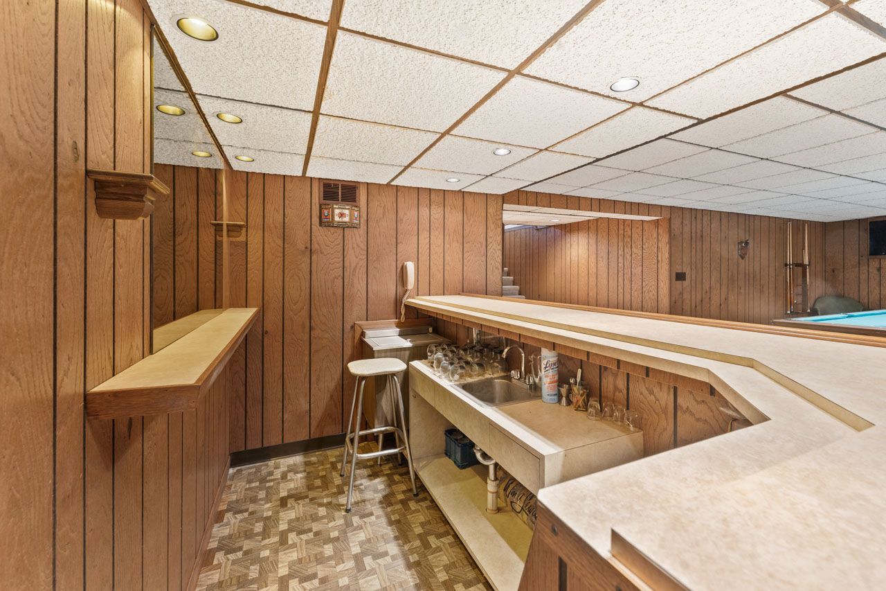 1512 N Oneida Lane, Mount Prospect, IL 60056