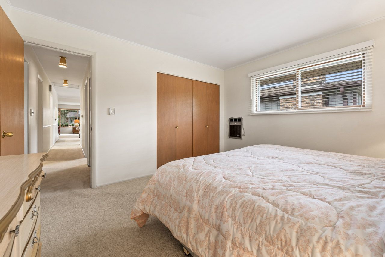 1512 N Oneida Lane, Mount Prospect, IL 60056