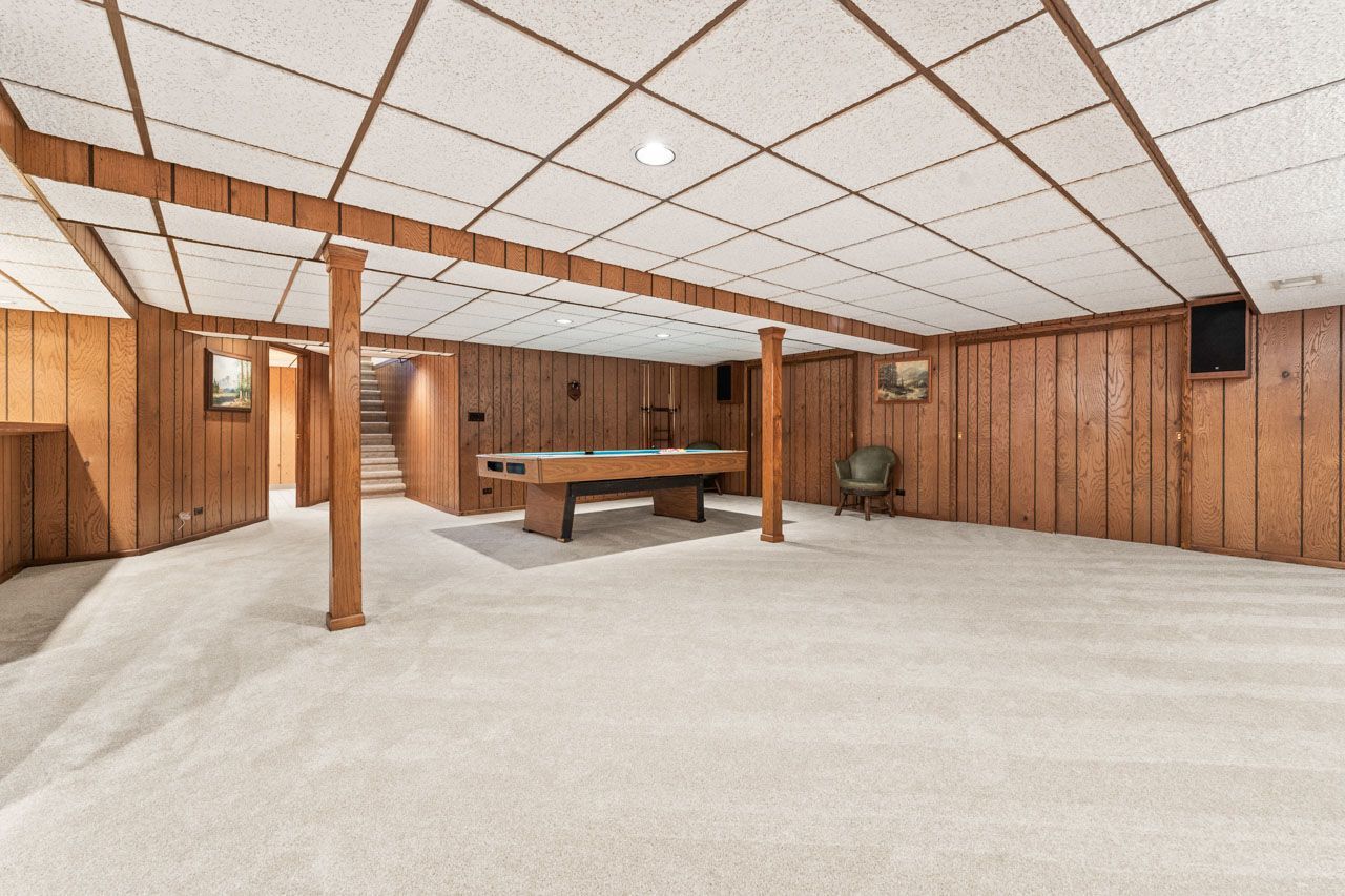 1512 N Oneida Lane, Mount Prospect, IL 60056