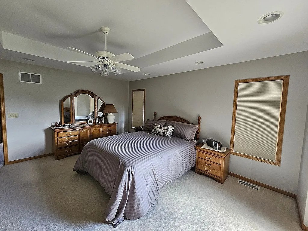 18816 S Chestnut Drive, Shorewood, IL 60404