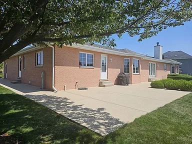 18816 S Chestnut Drive, Shorewood, IL 60404