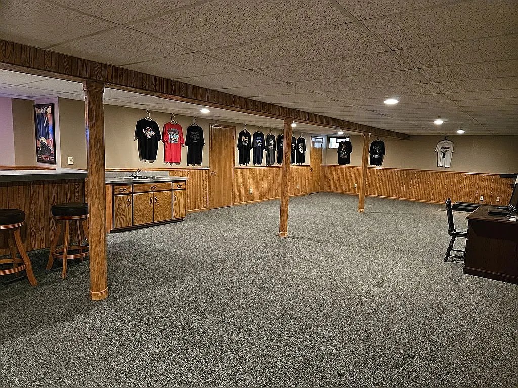 18816 S Chestnut Drive, Shorewood, IL 60404