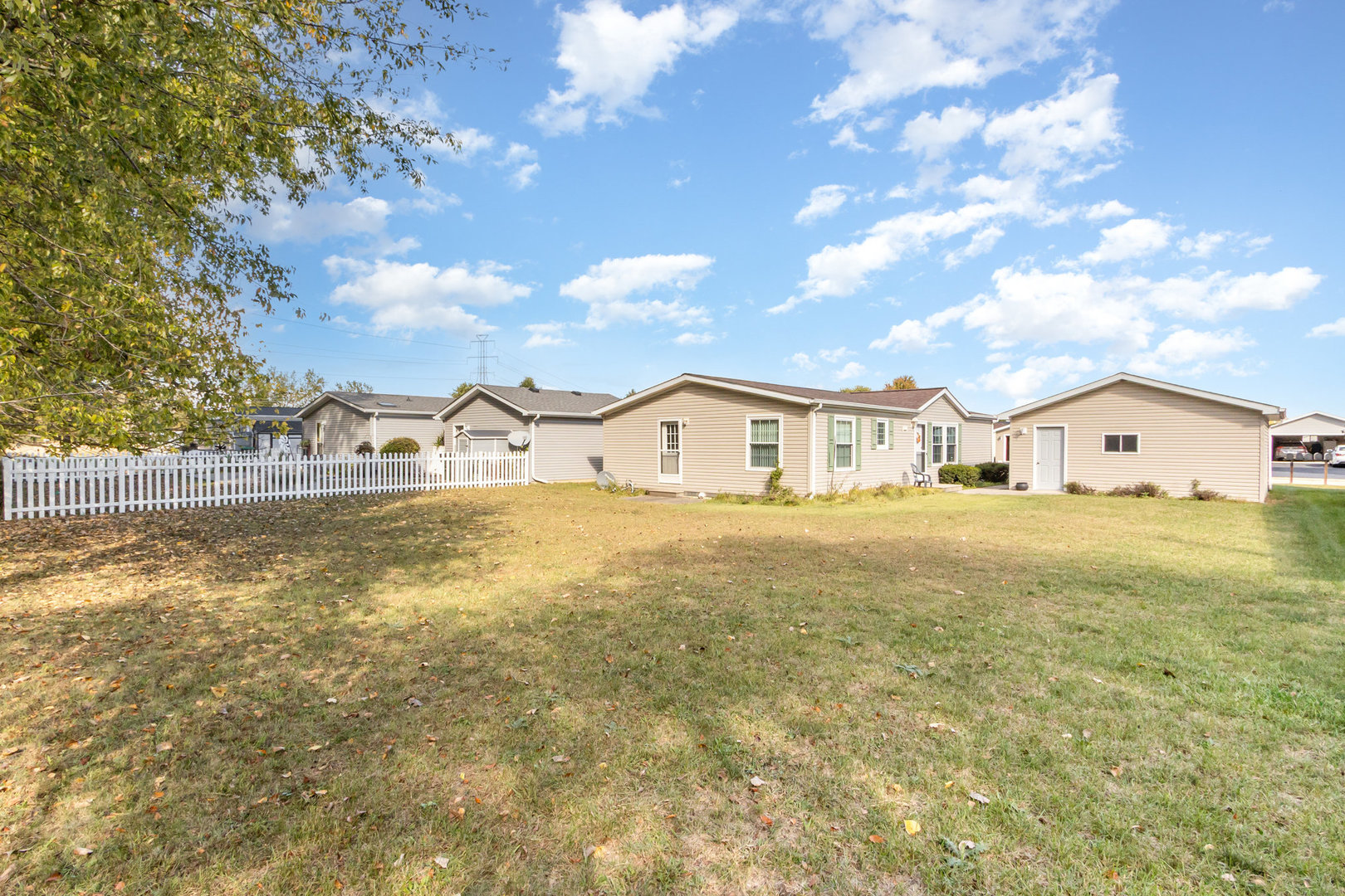 22426 S Remington Drive, Channahon, IL 60410