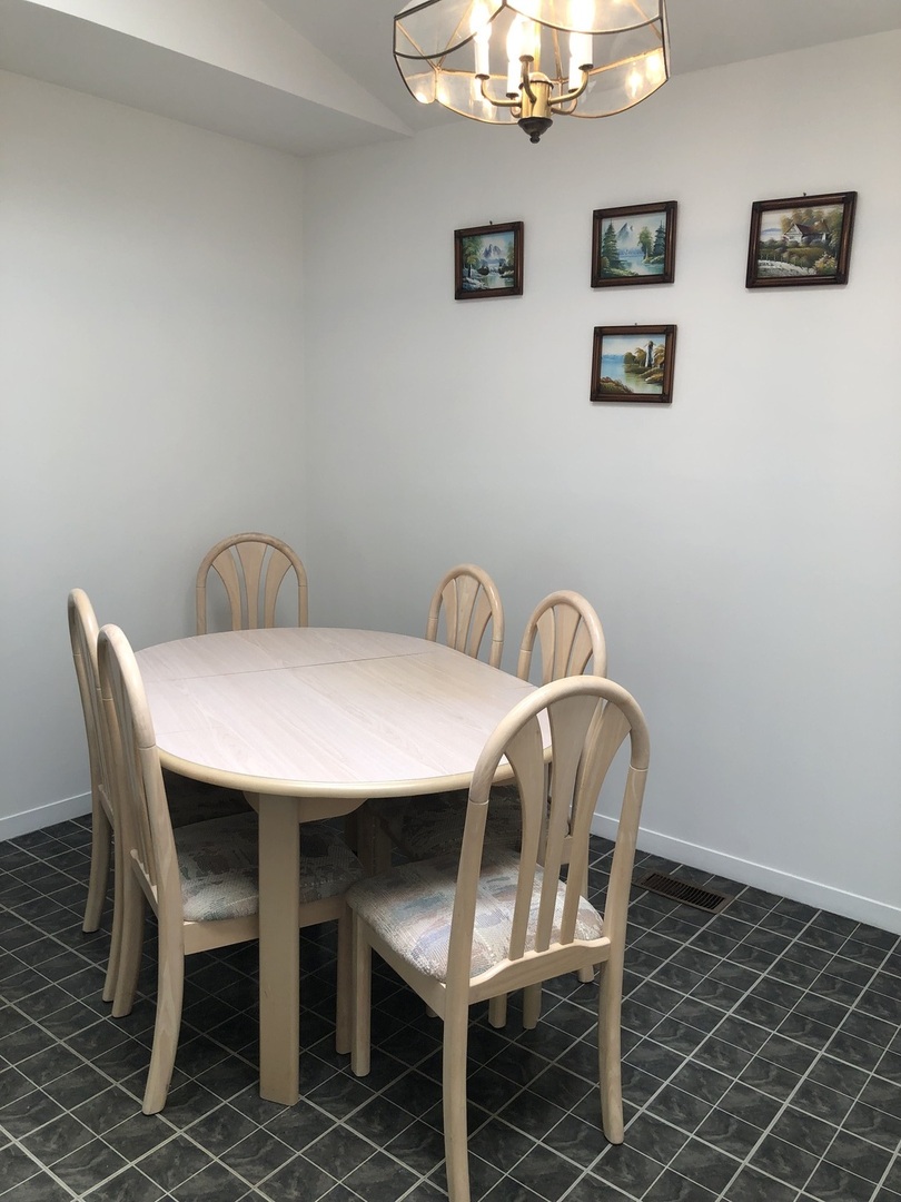 353 Le Parc Circle #353, Buffalo Grove, IL 60089