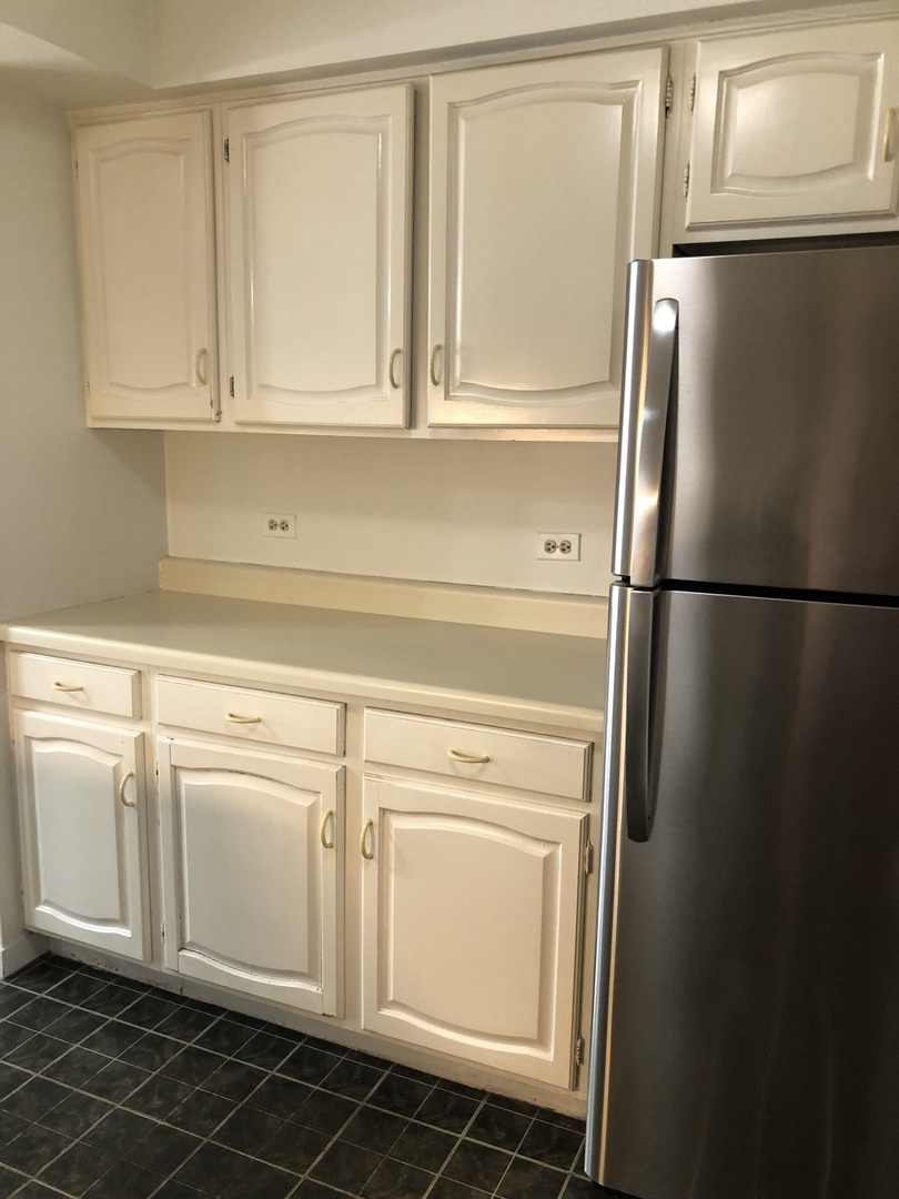 353 Le Parc Circle #353, Buffalo Grove, IL 60089