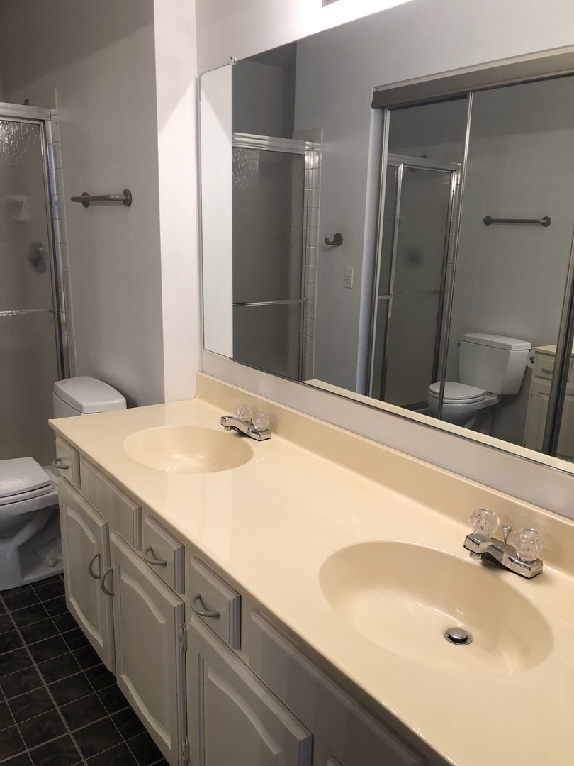 353 Le Parc Circle #353, Buffalo Grove, IL 60089