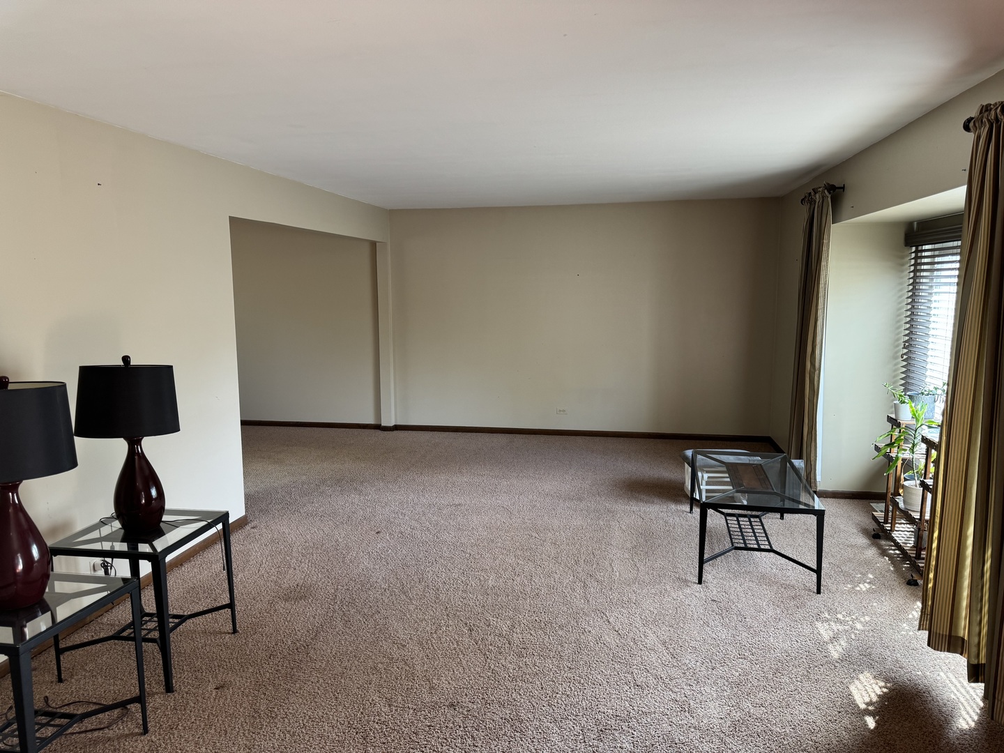 11S067 West Street, Naperville, IL 60565