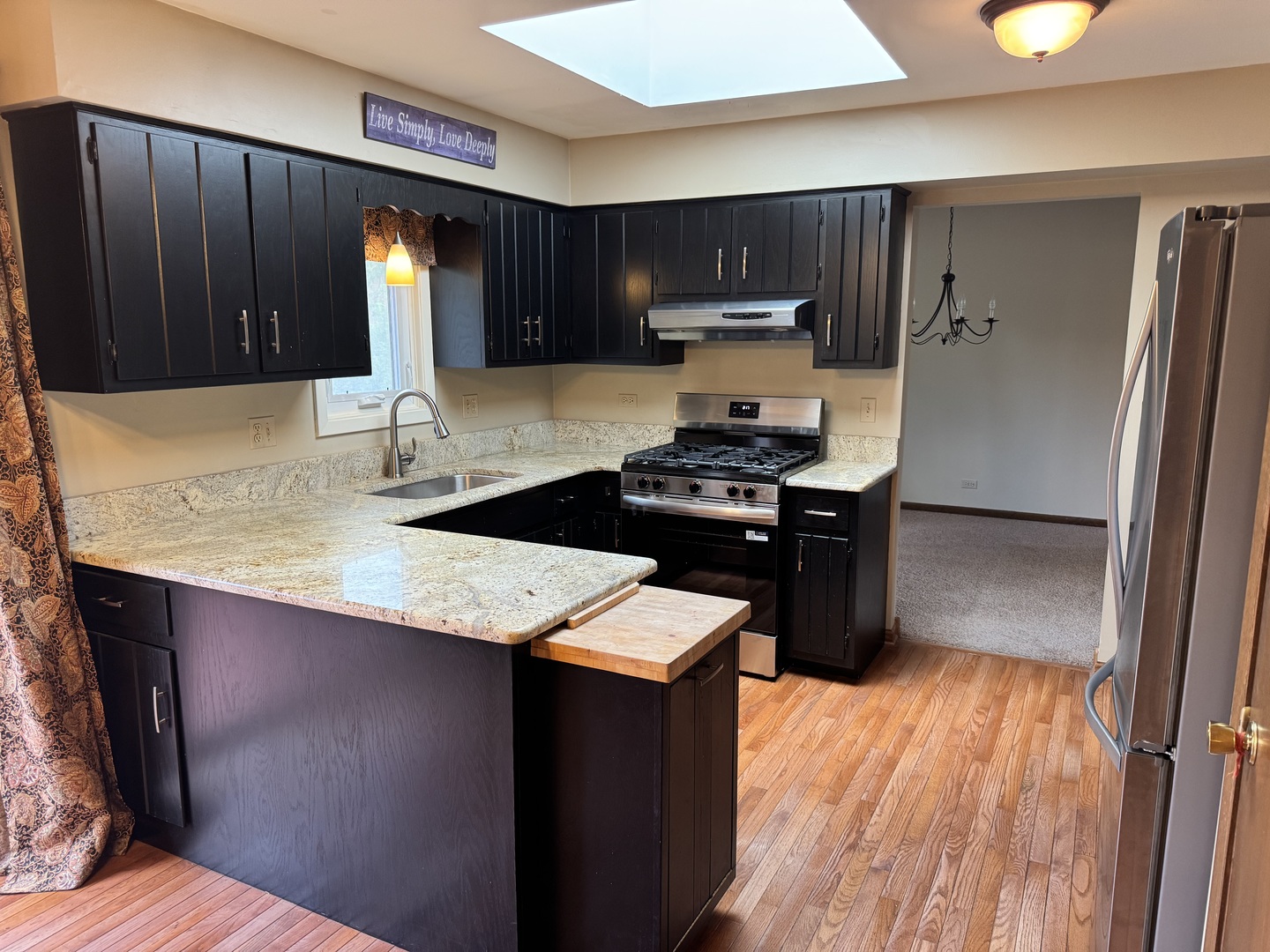 11S067 West Street, Naperville, IL 60565