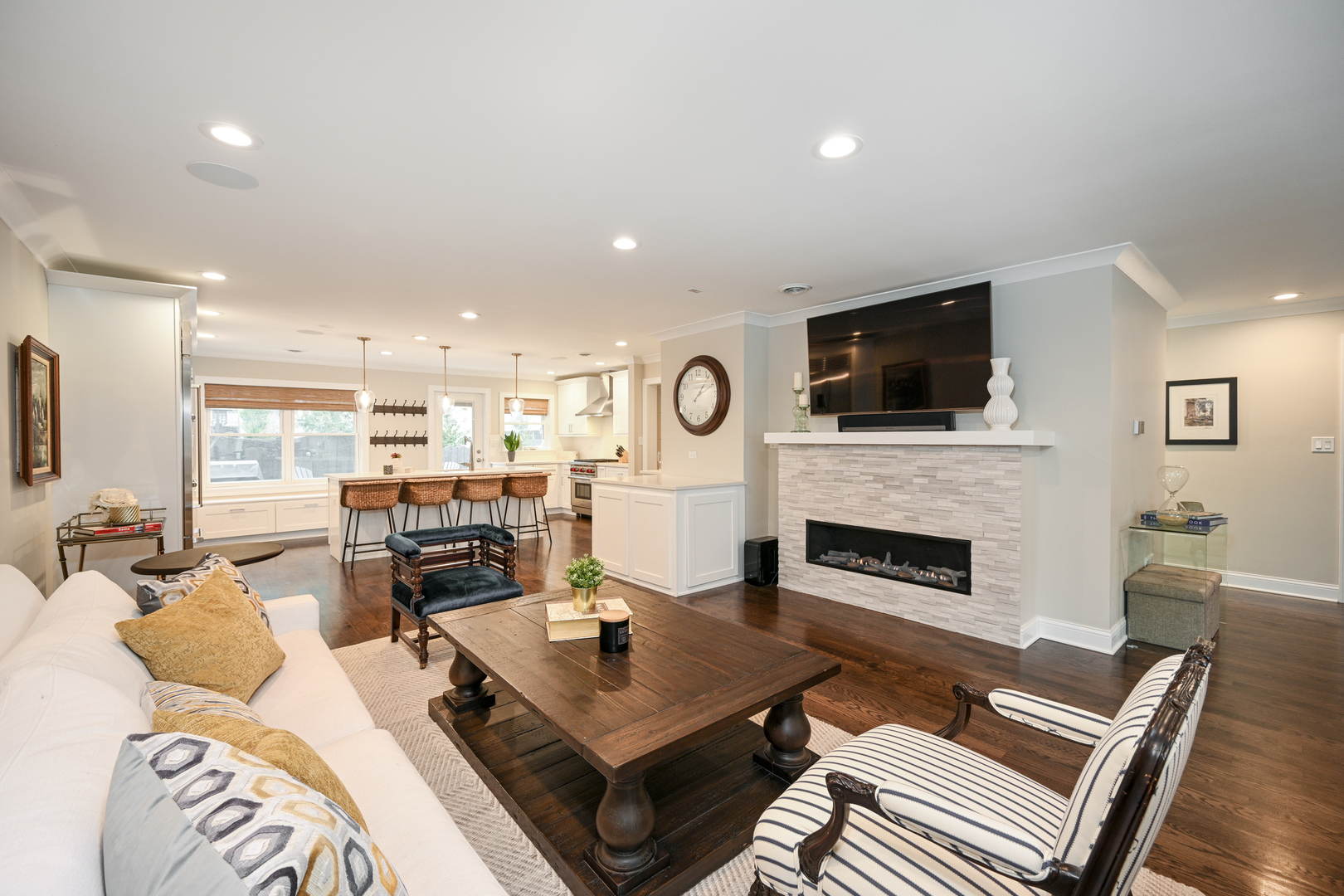 530 Anthony Street #530, Glen Ellyn, IL 60137