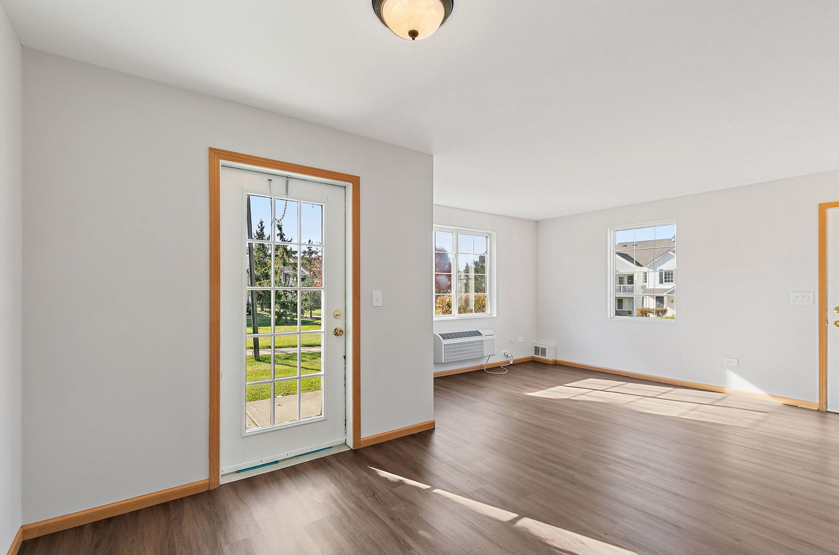 1809 Silverstone Drive #1809, Carpentersville, IL 60110