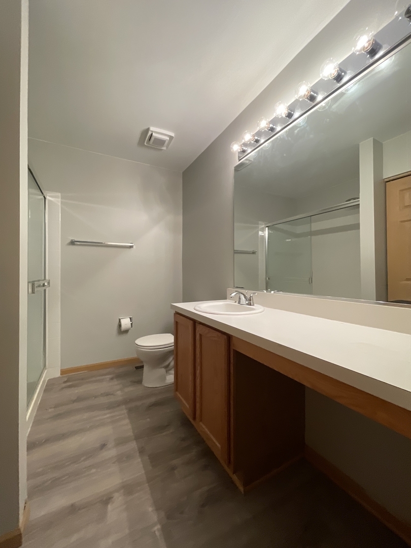 1207 Brookdale Drive, Carpentersville, IL 60110