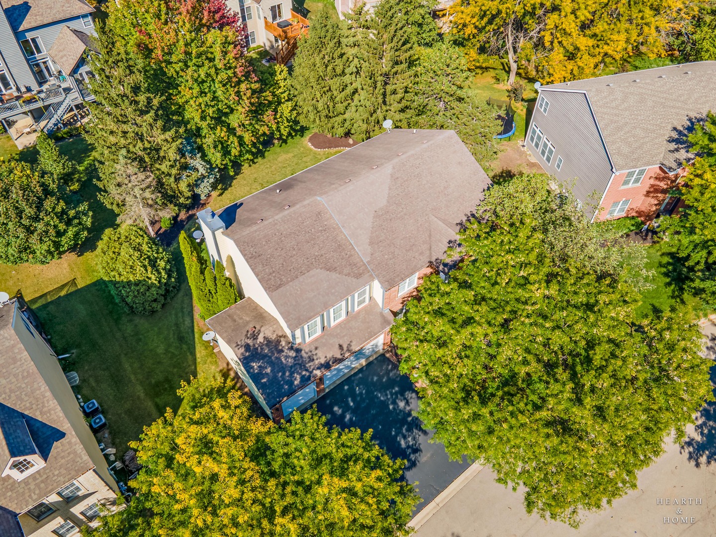 7 Shoal Creek Court, Lake In The Hills, IL 60156