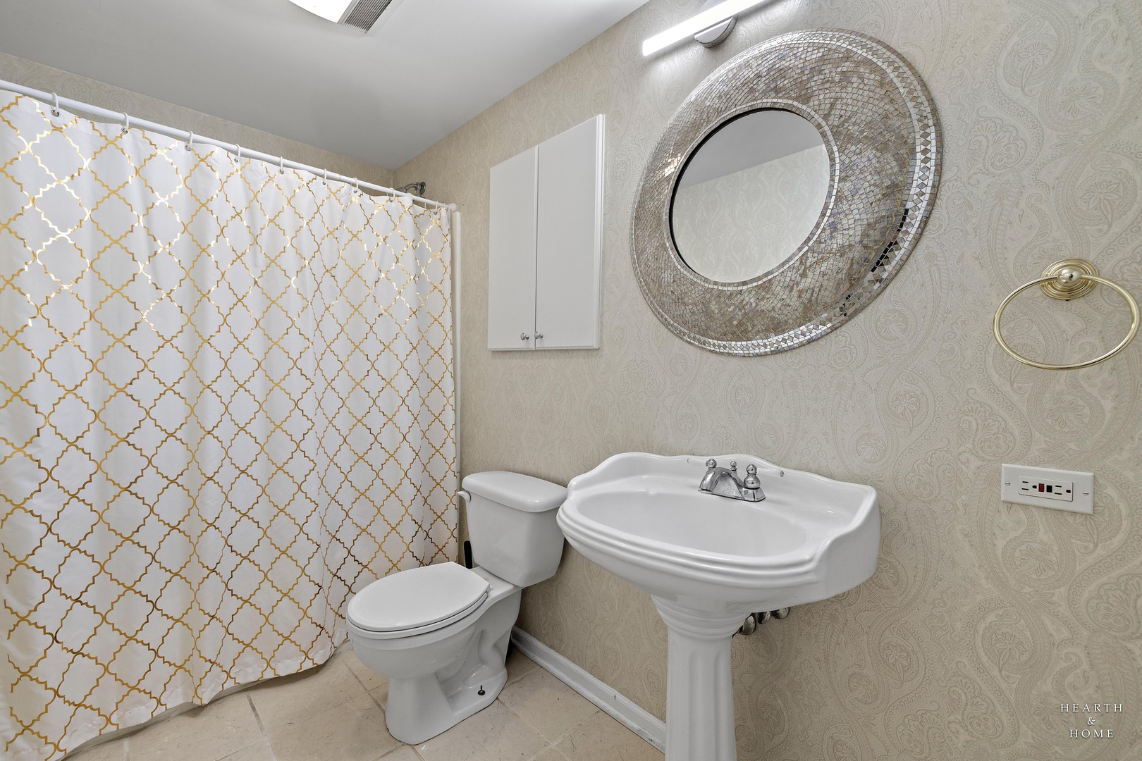 7 Shoal Creek Court, Lake In The Hills, IL 60156