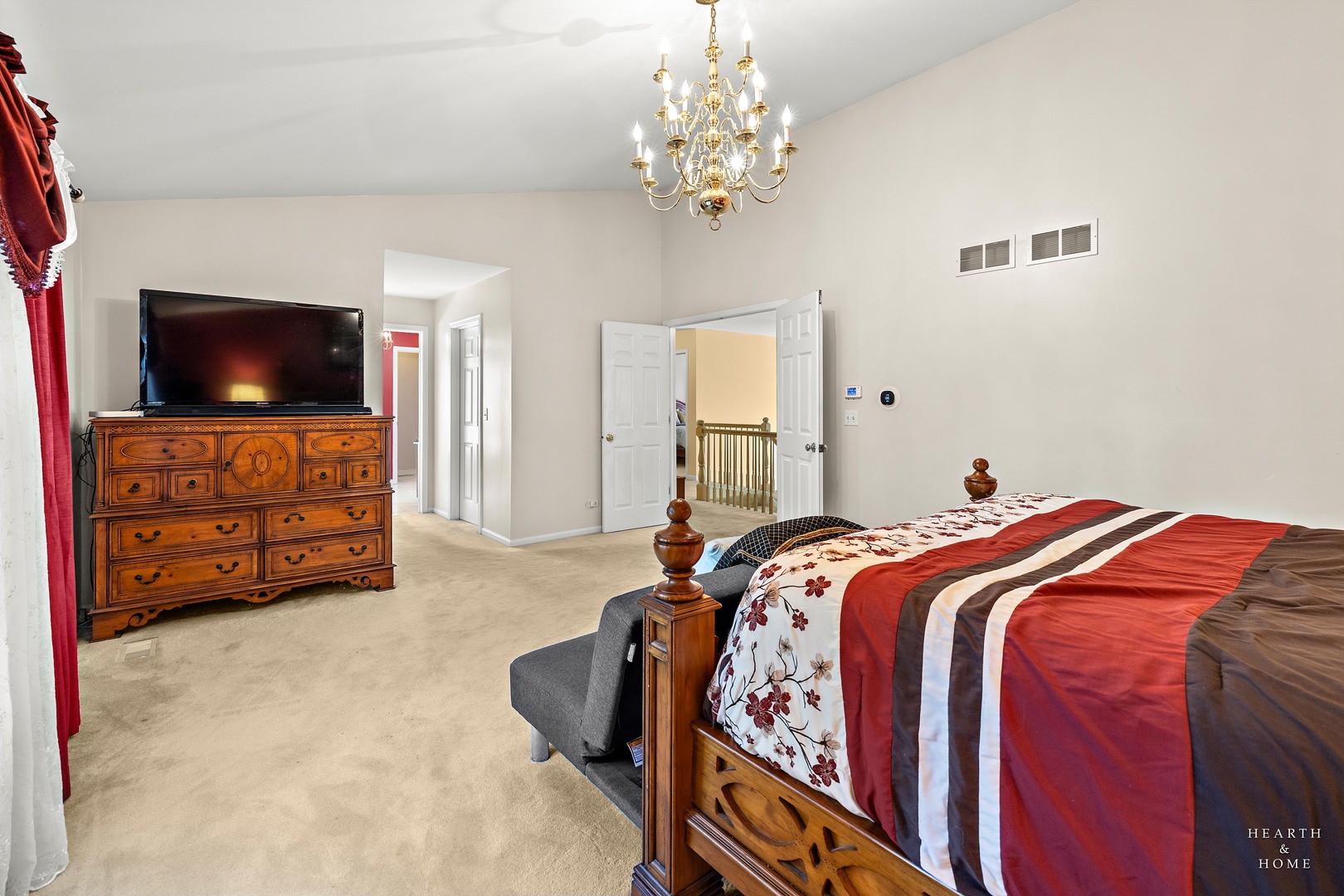 7 Shoal Creek Court, Lake In The Hills, IL 60156