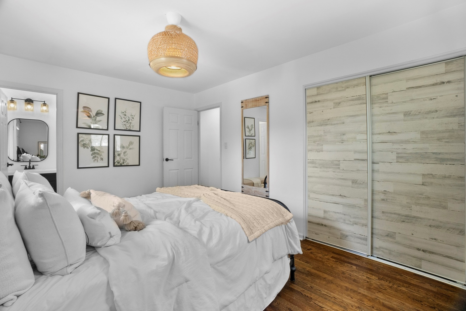 1345 Jefferson Road, Hoffman Estates, IL 60169