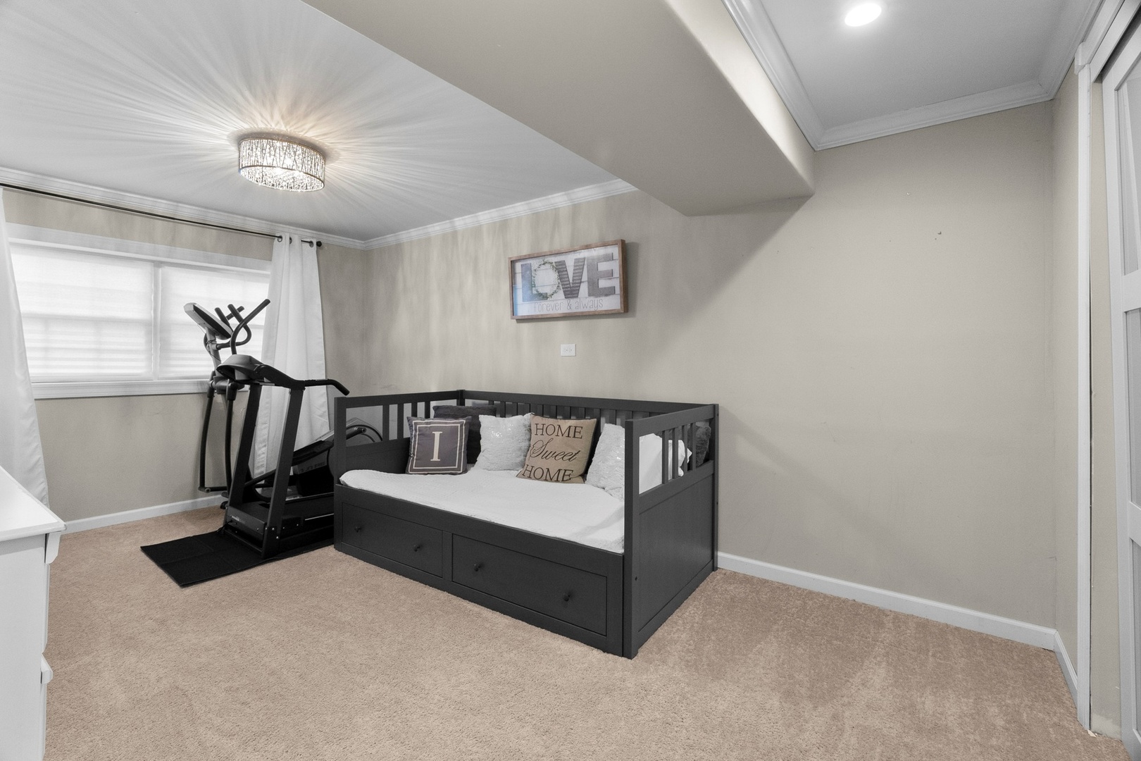 1345 Jefferson Road, Hoffman Estates, IL 60169