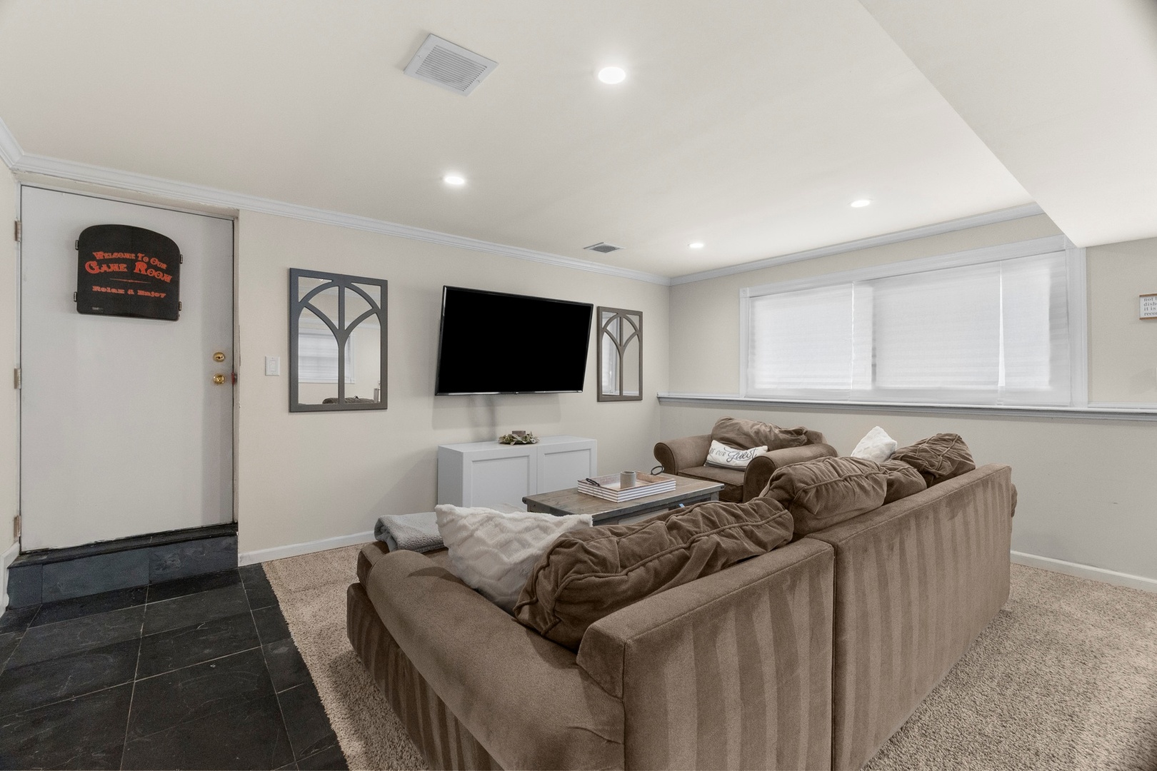 1345 Jefferson Road, Hoffman Estates, IL 60169