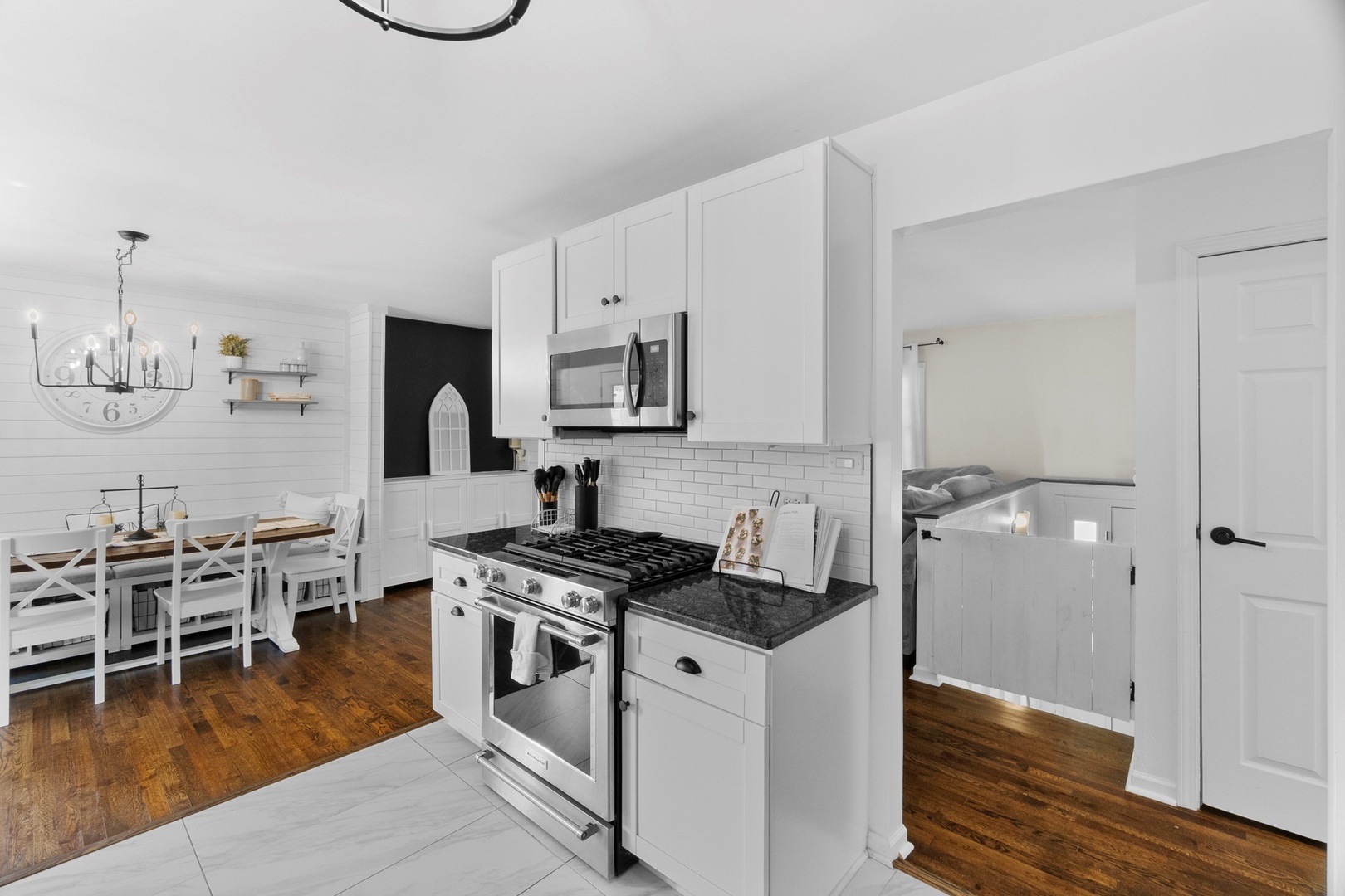 1345 Jefferson Road, Hoffman Estates, IL 60169