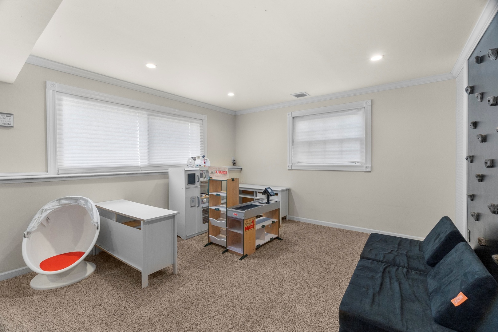 1345 Jefferson Road, Hoffman Estates, IL 60169