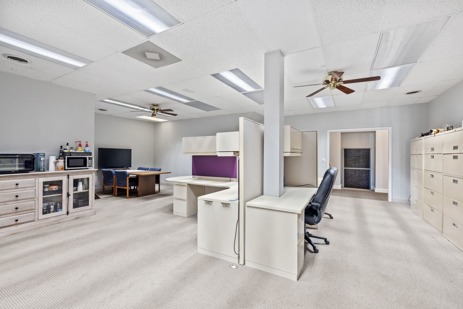 611 W JEFFERSON Street #202, Shorewood, IL 60404