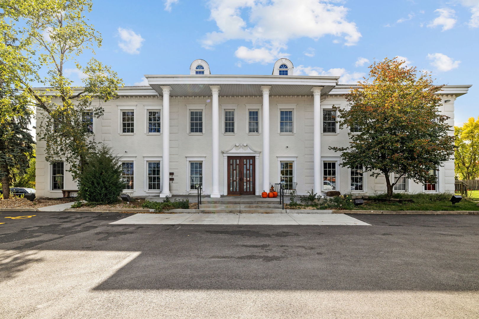 611 W JEFFERSON Street #202, Shorewood, IL 60404