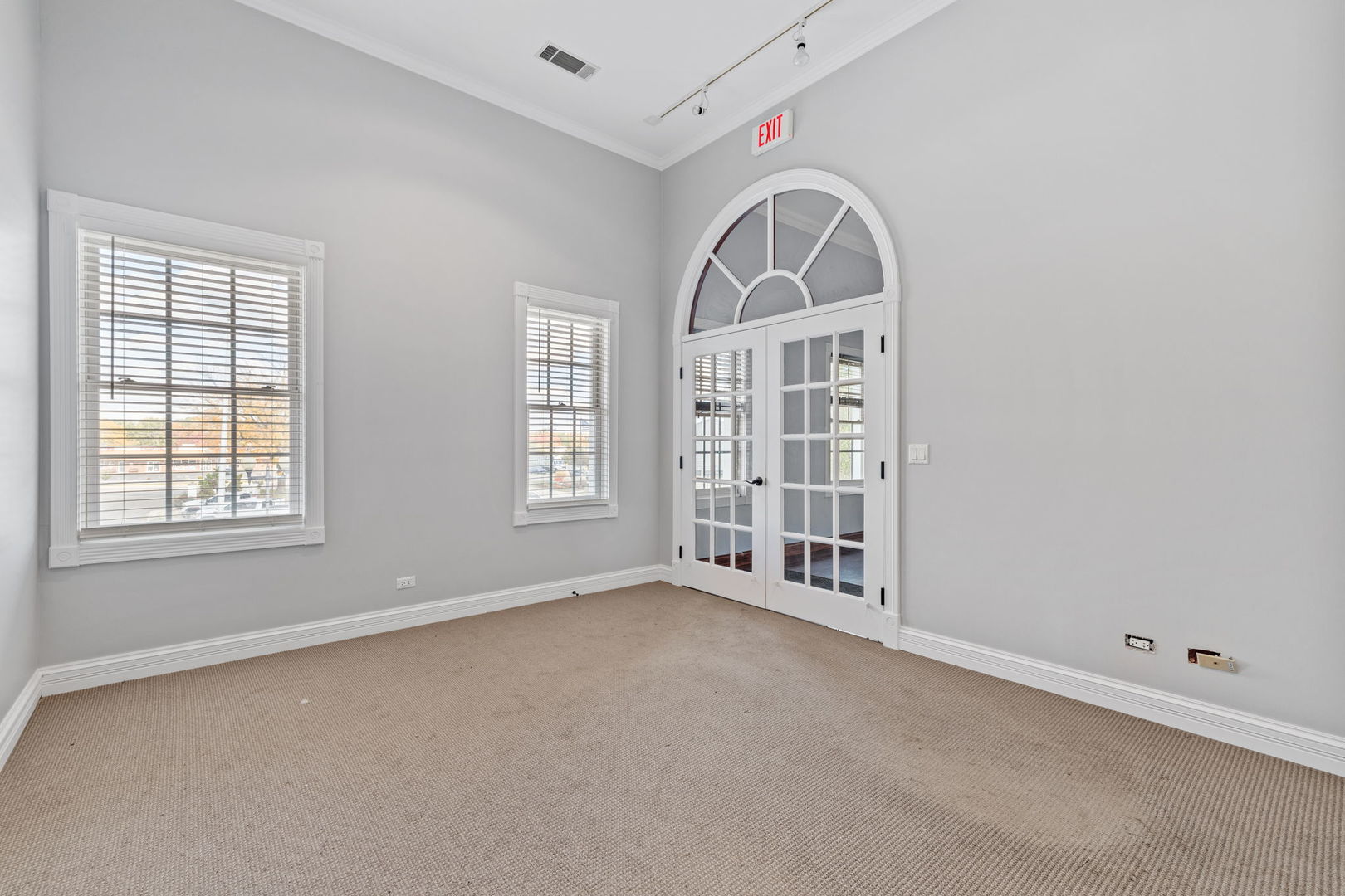 611 W JEFFERSON Street #202, Shorewood, IL 60404