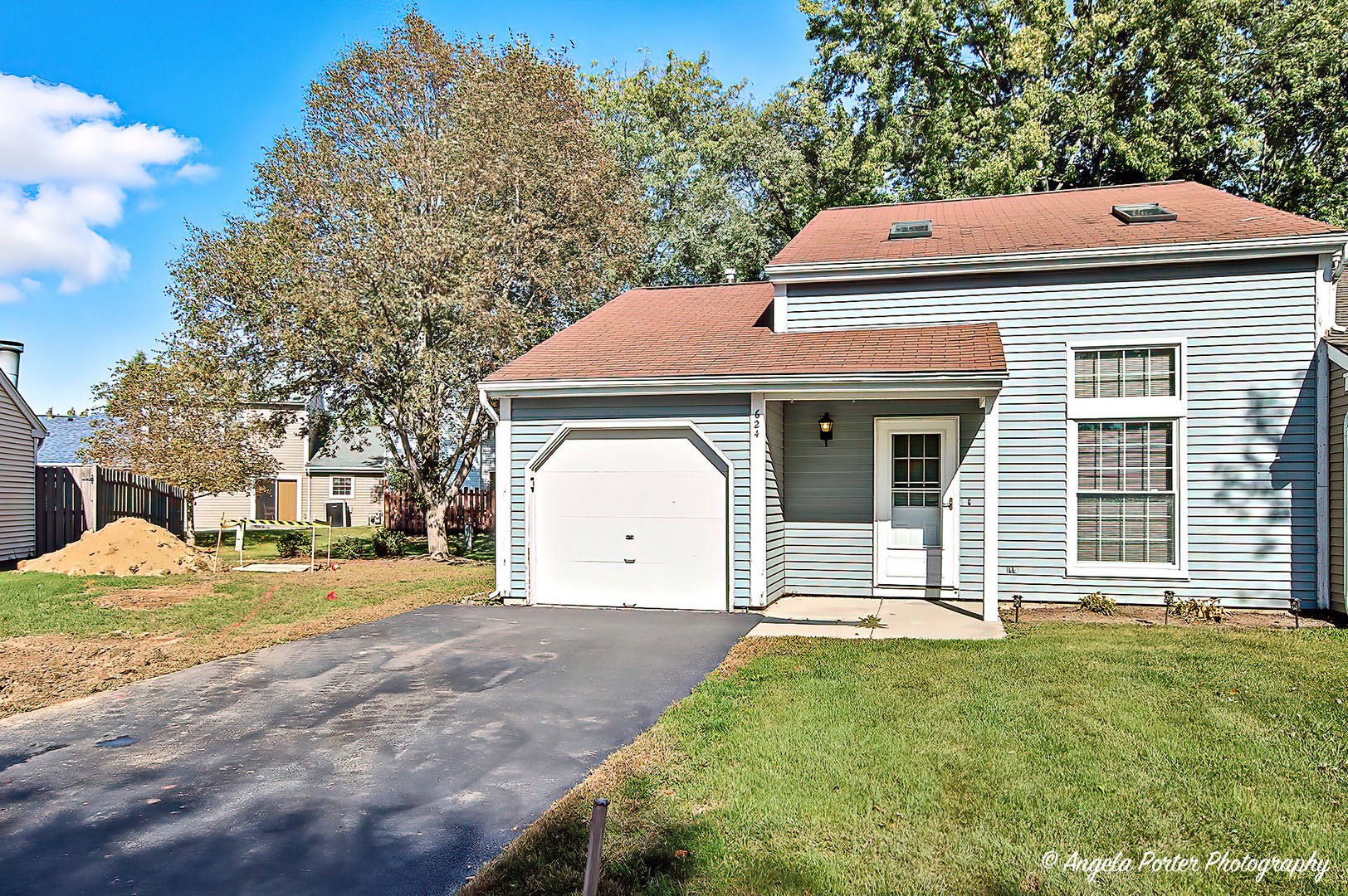 624 Yale Lane, Island Lake, IL 60042