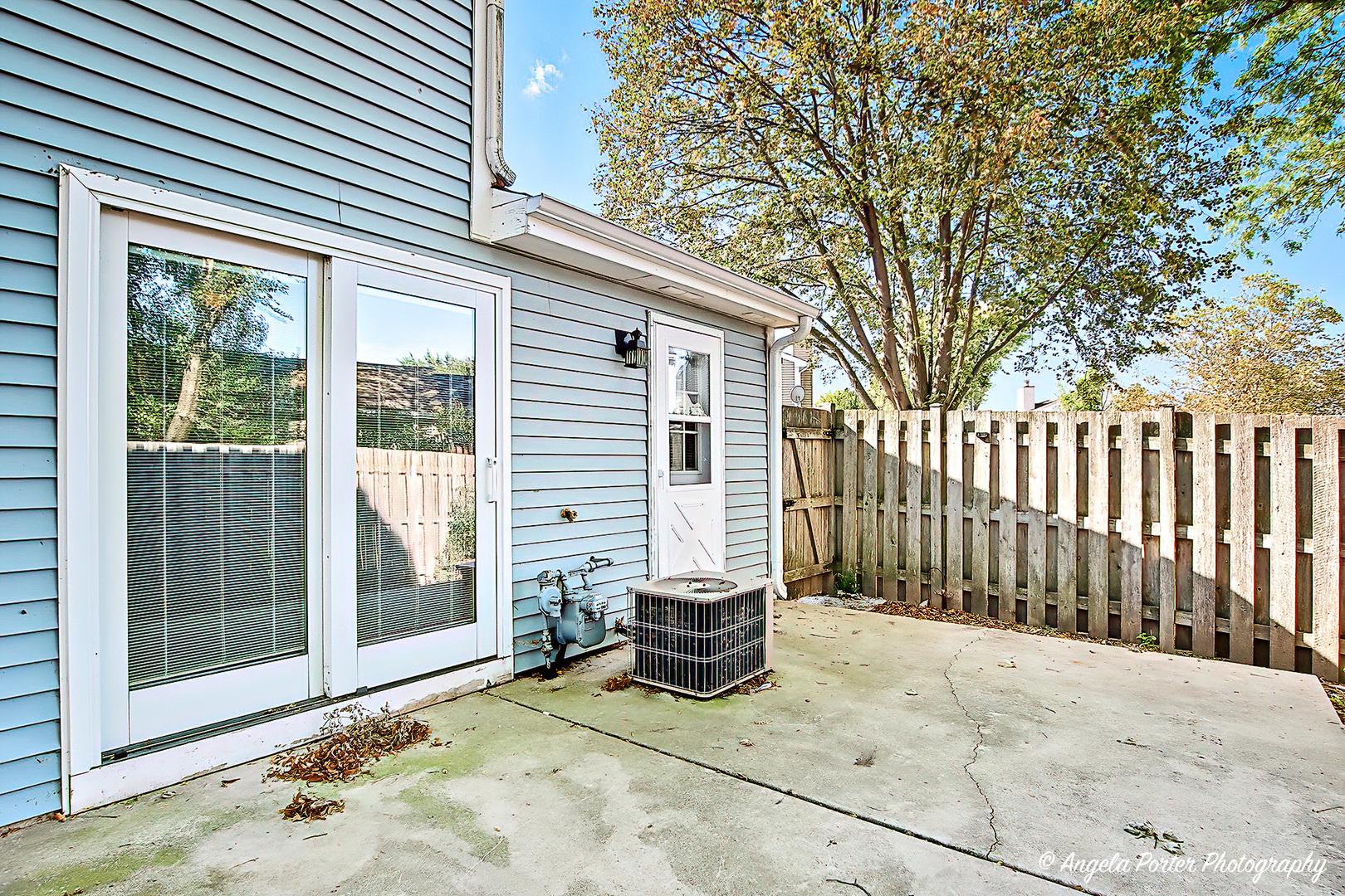 624 Yale Lane, Island Lake, IL 60042