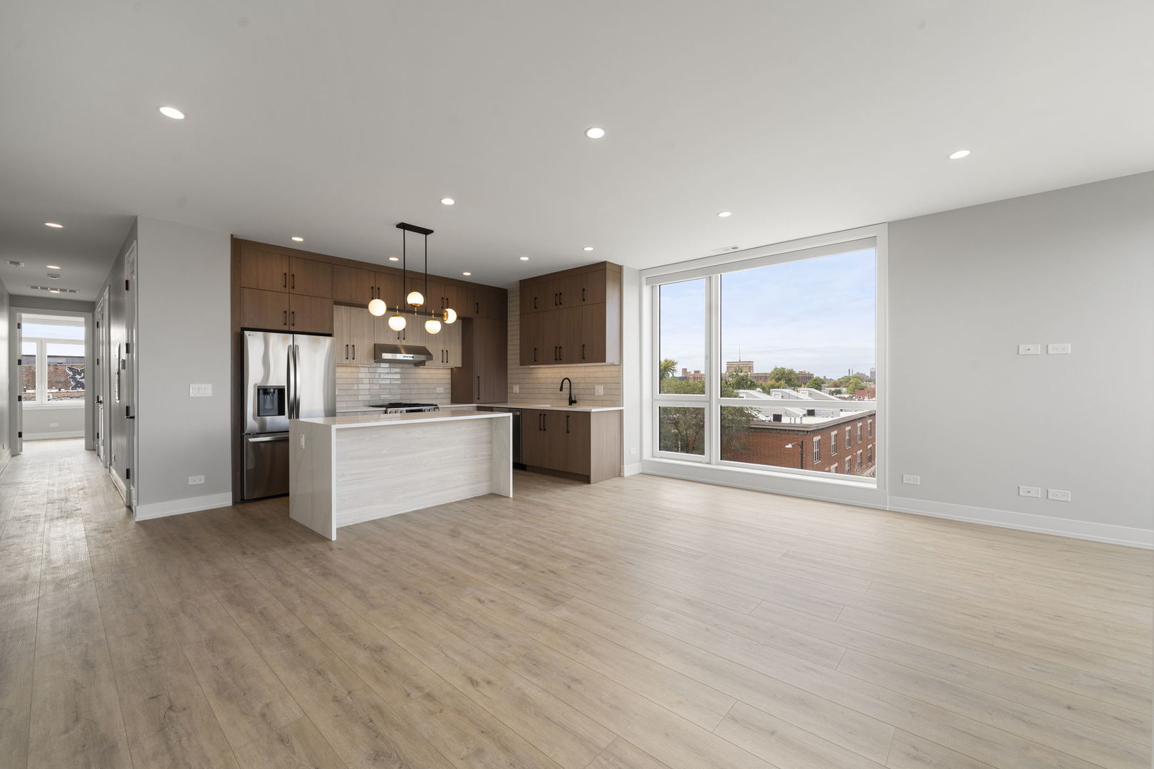 2355 W Flournoy Street #401, Chicago, IL 60612