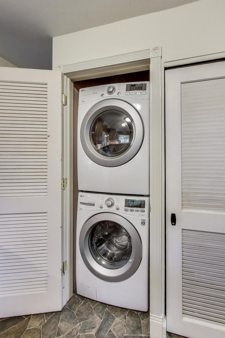 7339 S Park Avenue, Burr Ridge, IL 60527