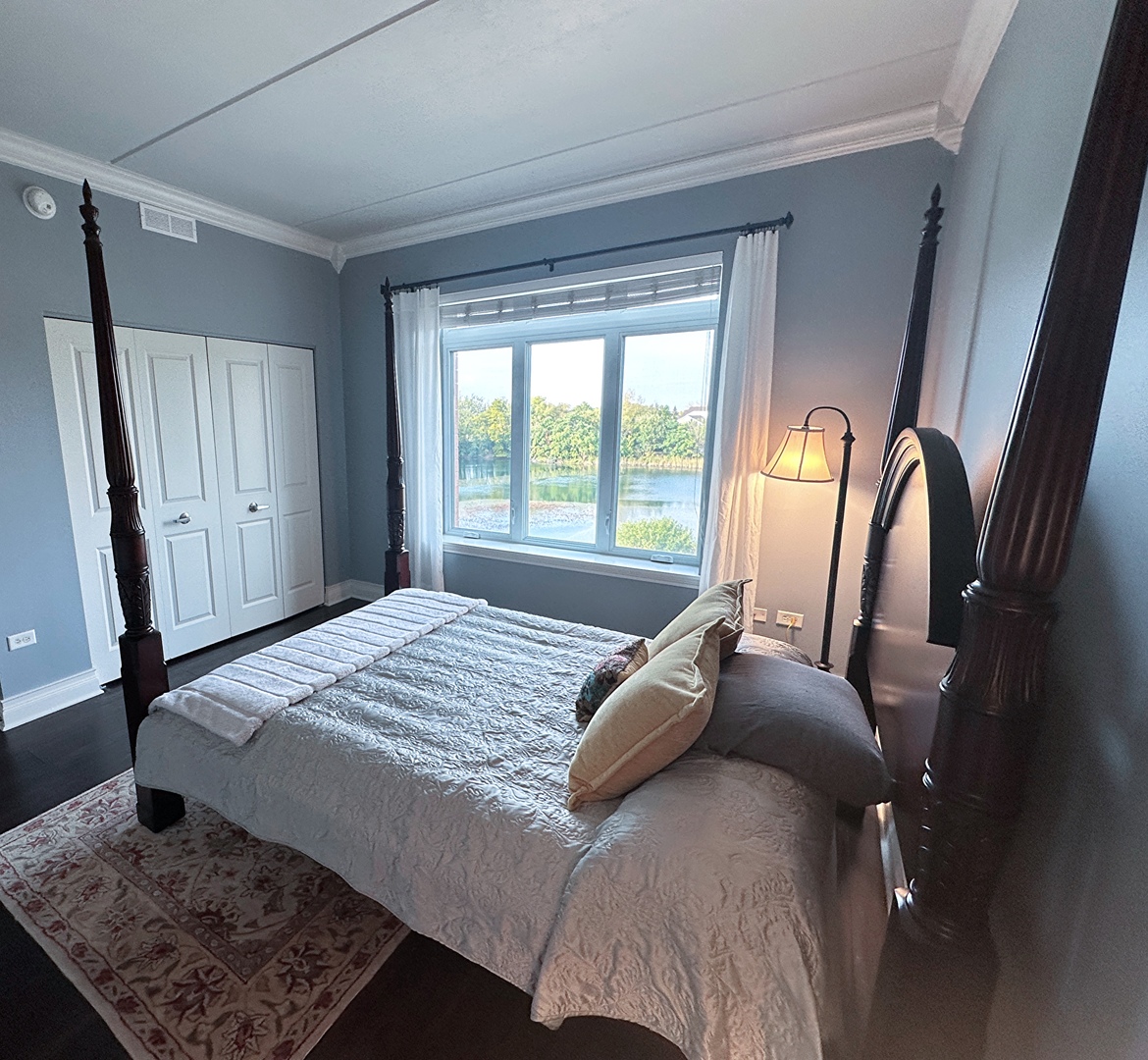 1199 E Port Clinton Road #304, Vernon Hills, IL 60061