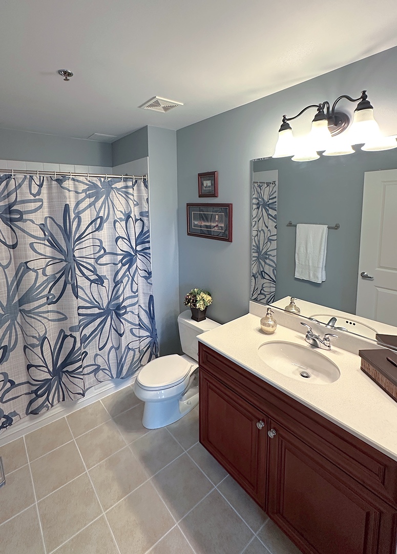 1199 E Port Clinton Road #304, Vernon Hills, IL 60061