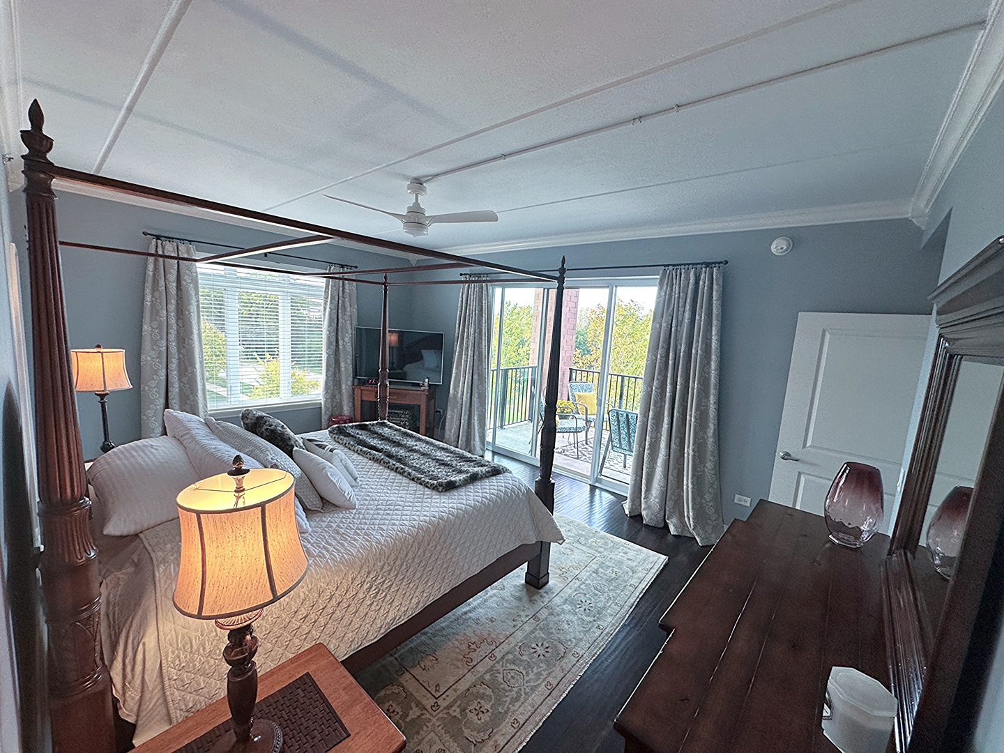 1199 E Port Clinton Road #304, Vernon Hills, IL 60061