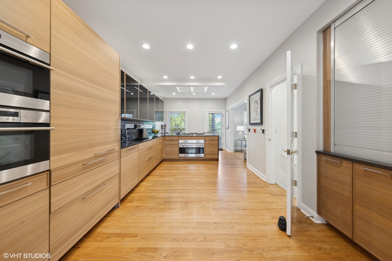 28 S Clay Street, Hinsdale, IL 60521