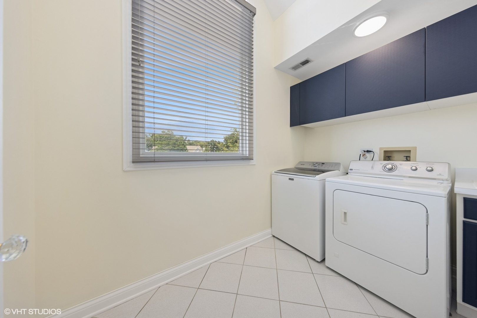 28 S Clay Street, Hinsdale, IL 60521