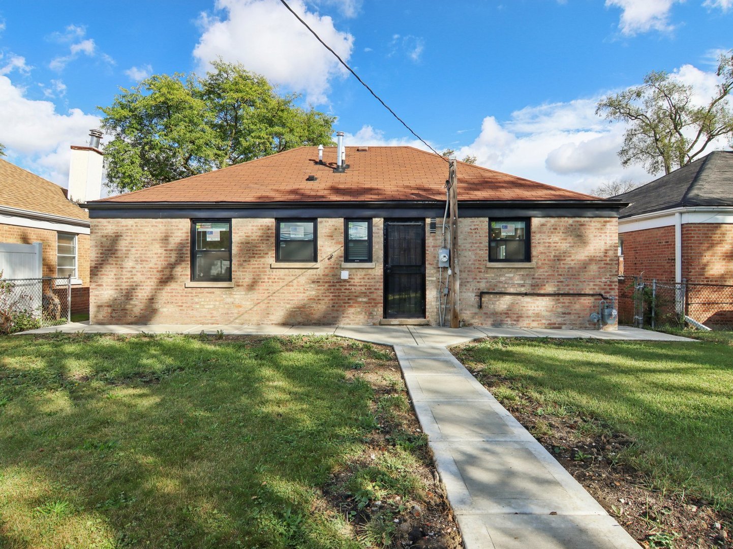 404 Frederick Avenue, Bellwood, IL 60104
