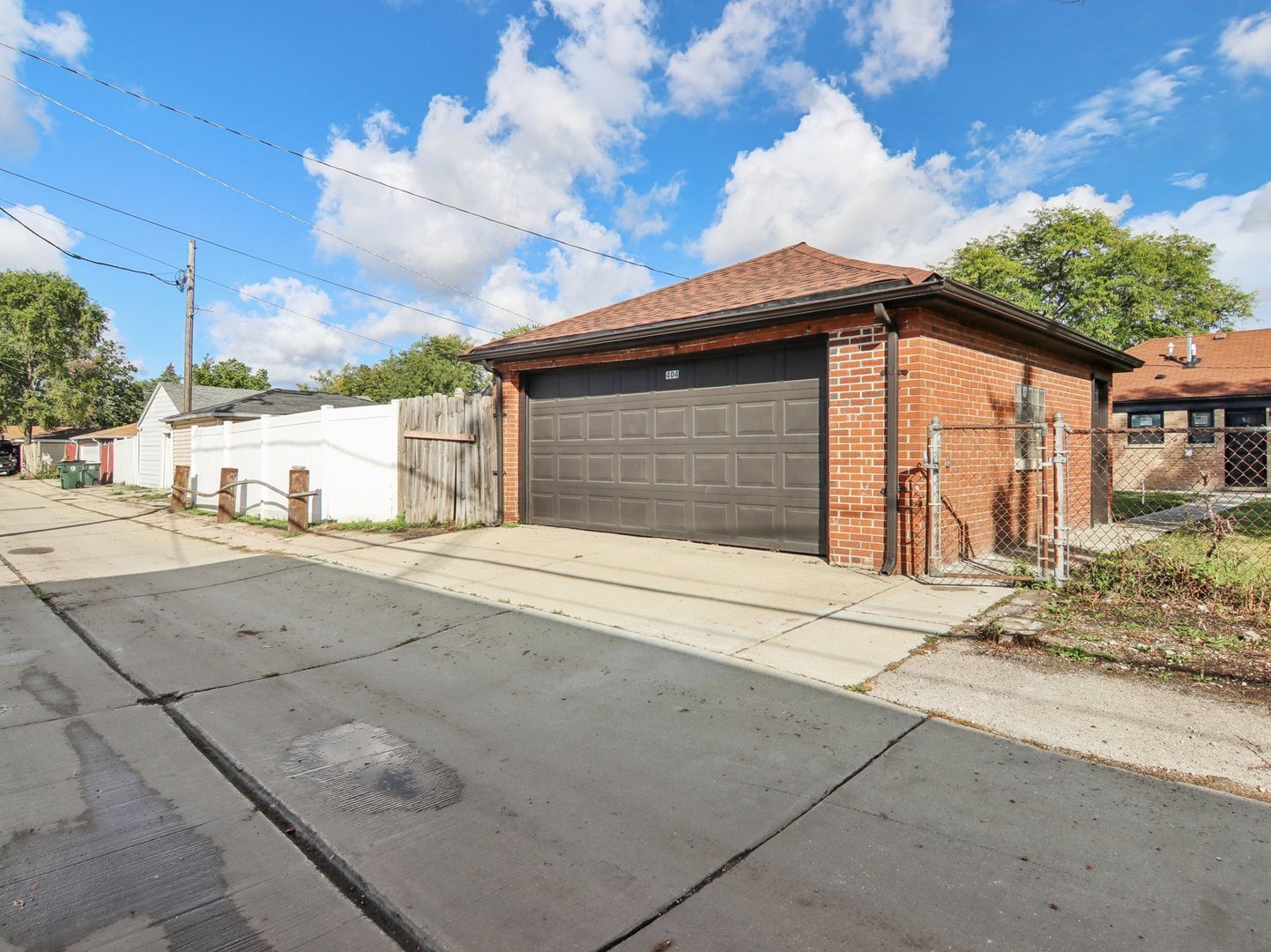 404 Frederick Avenue, Bellwood, IL 60104