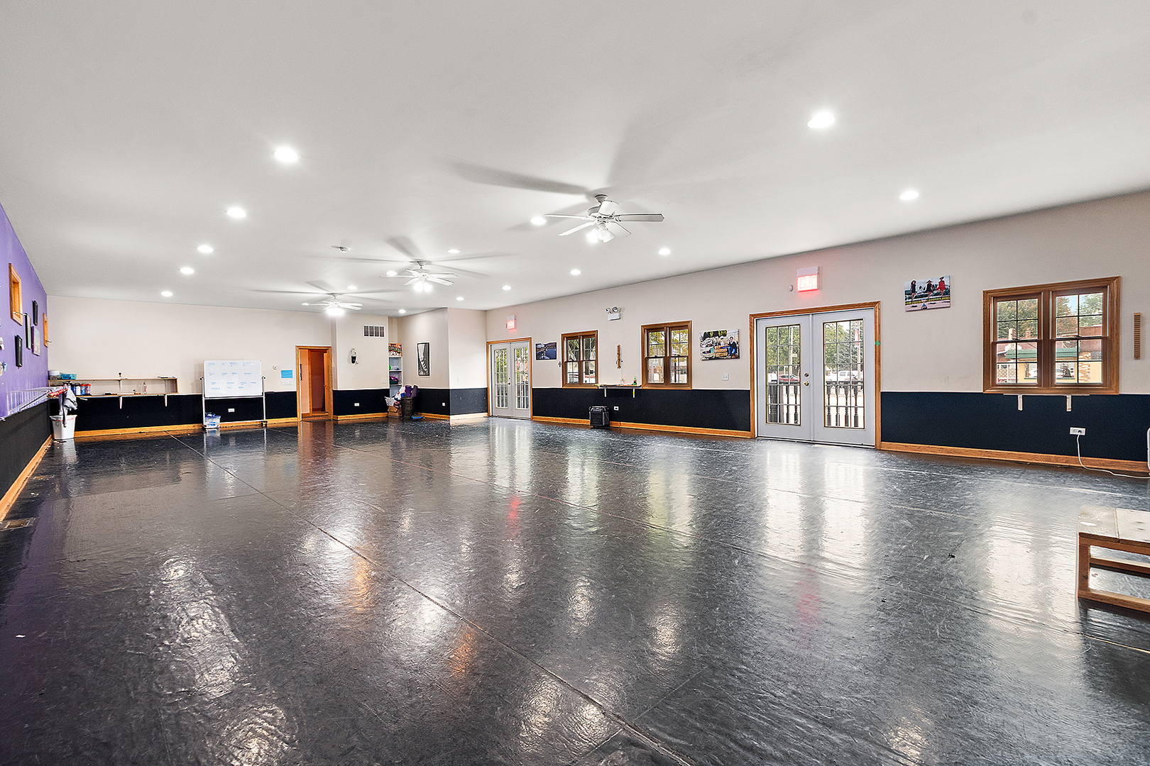 6401 W 107th Street, Worth, IL 60482